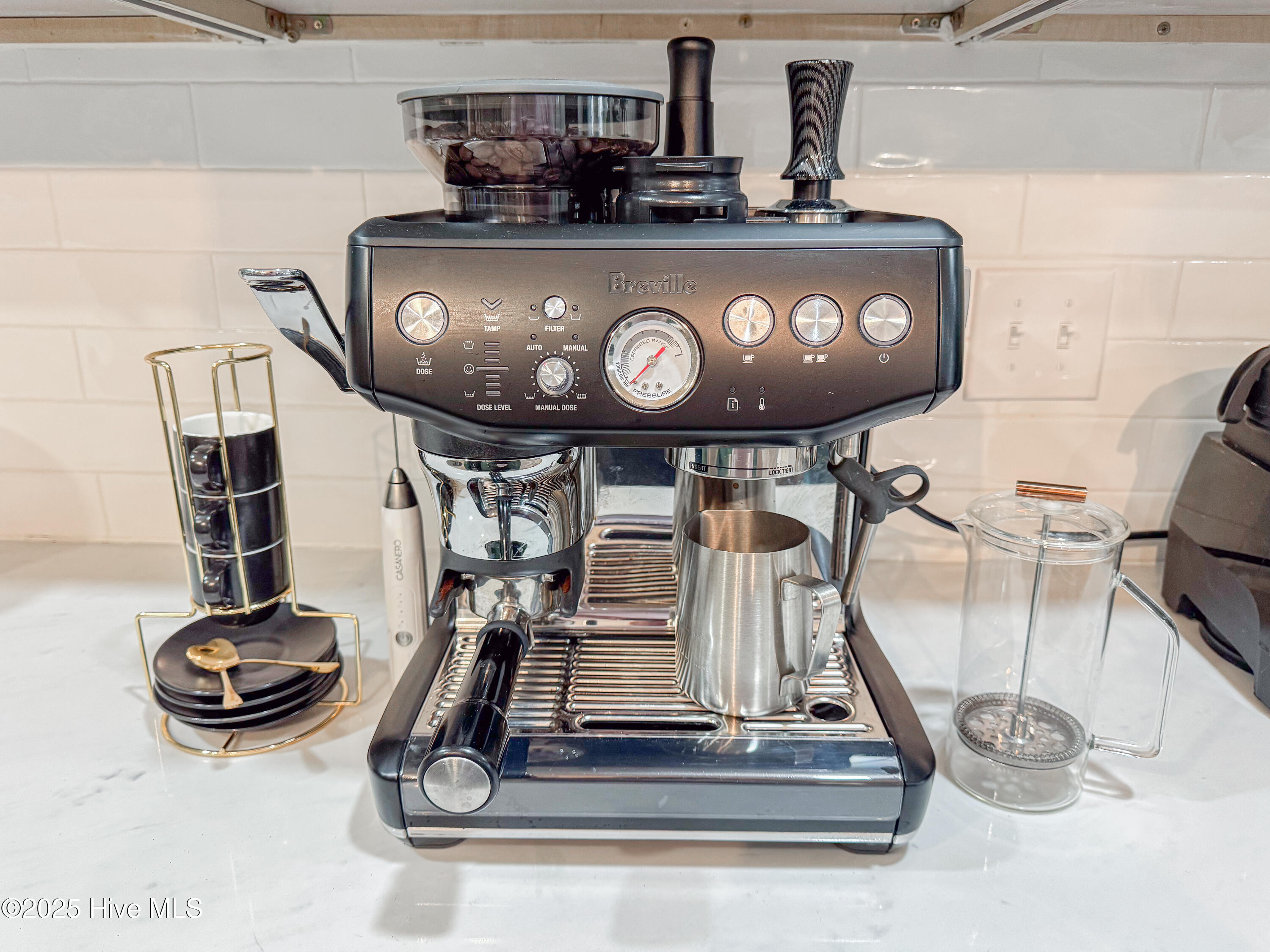 100537870 | Photo 39