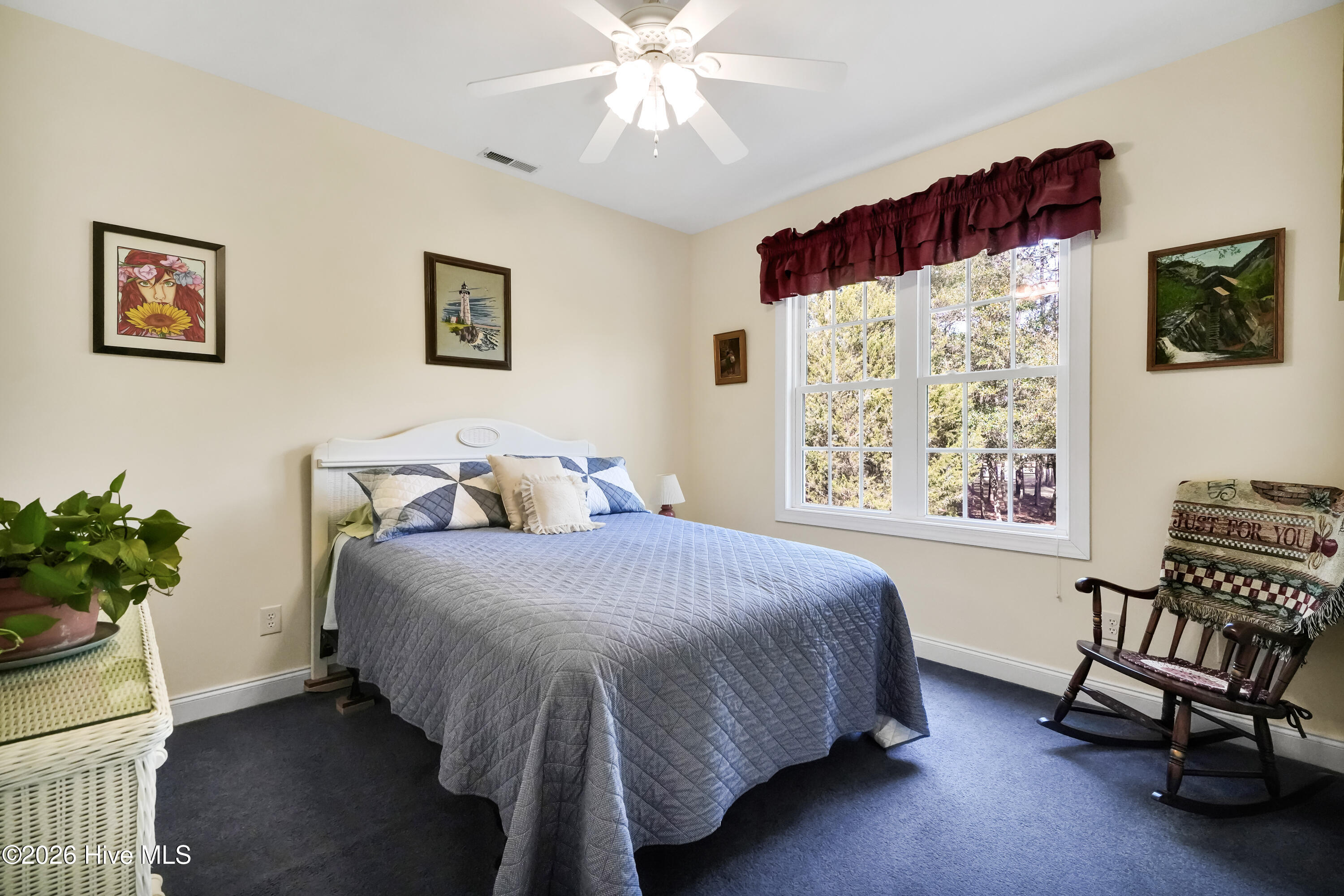 100549452 | Photo 21