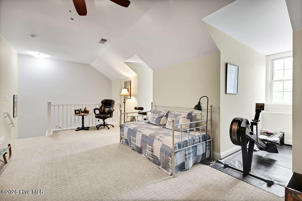 100554973 | Photo 34