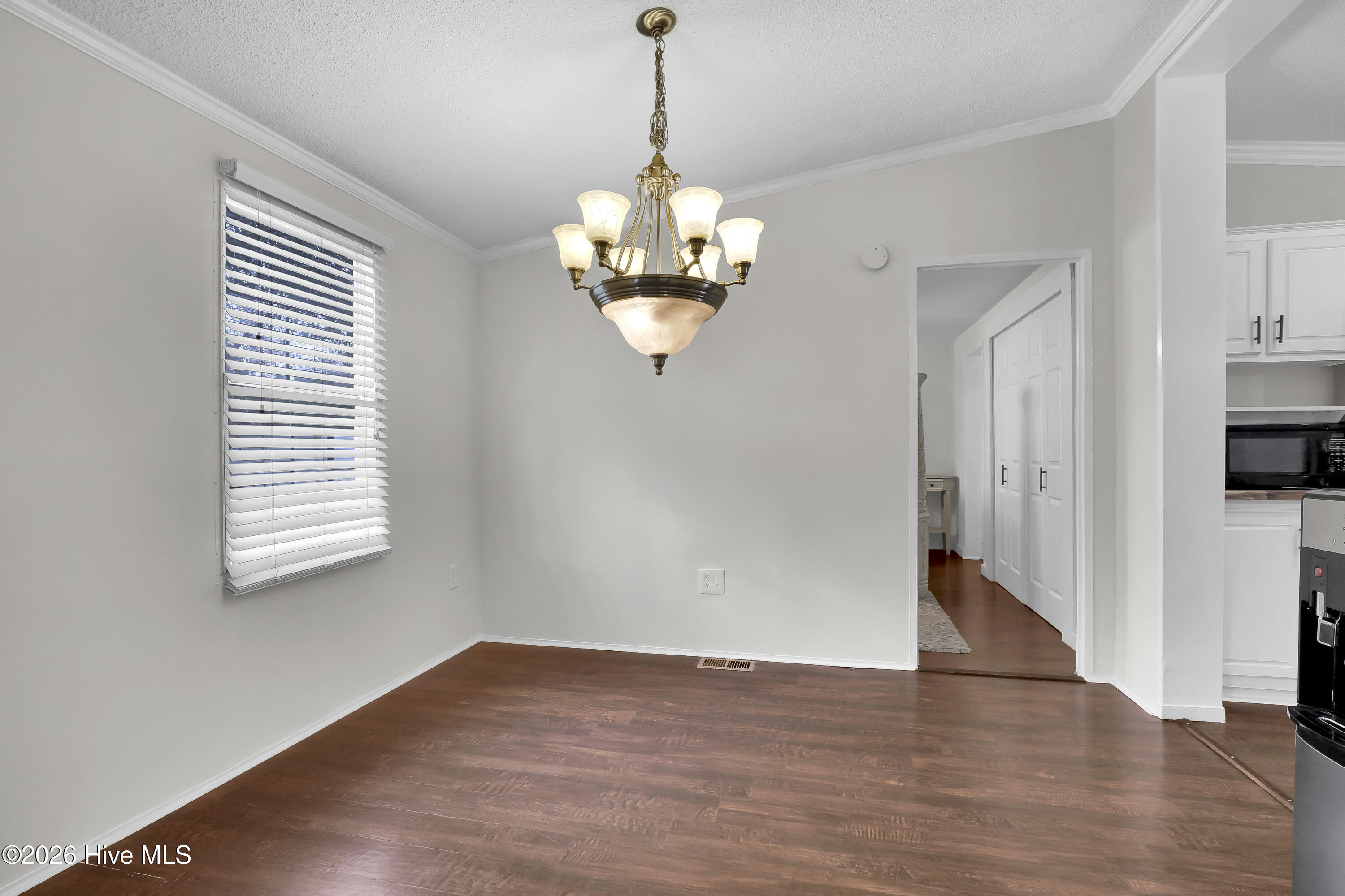 100558020 | Photo 29