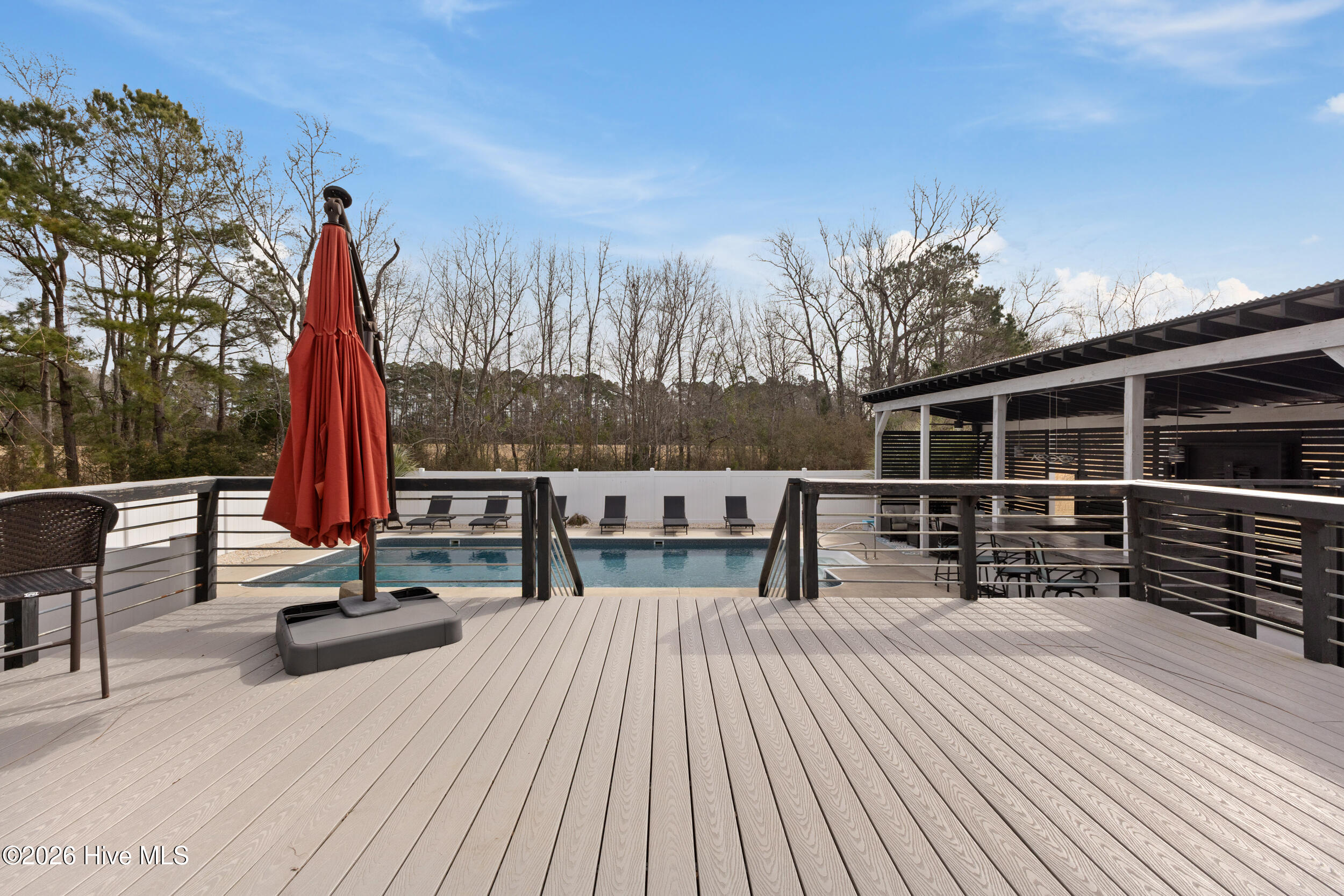 100552427 | Photo 31