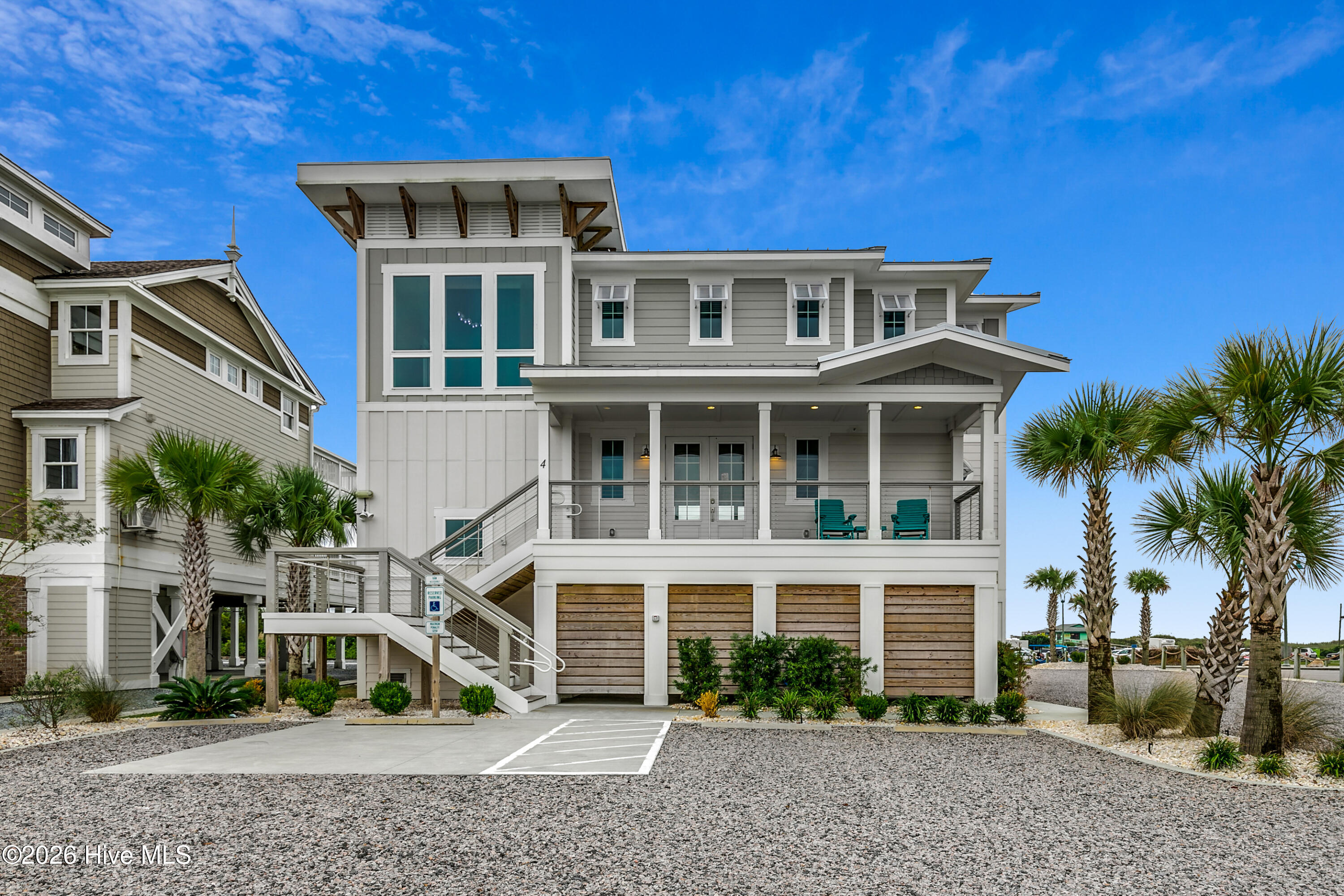 100543615 | Photo 65