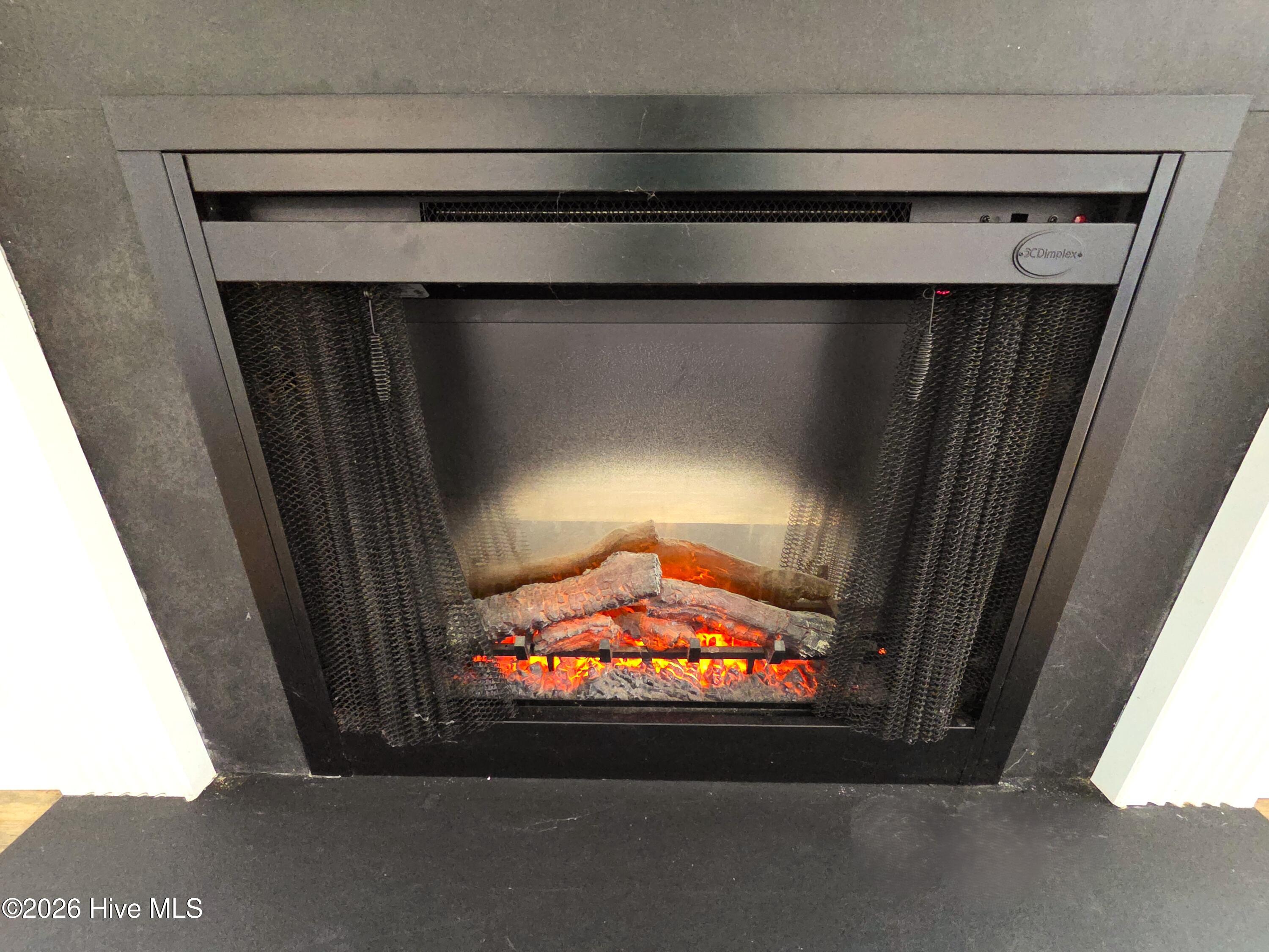 100527843 | Photo 17