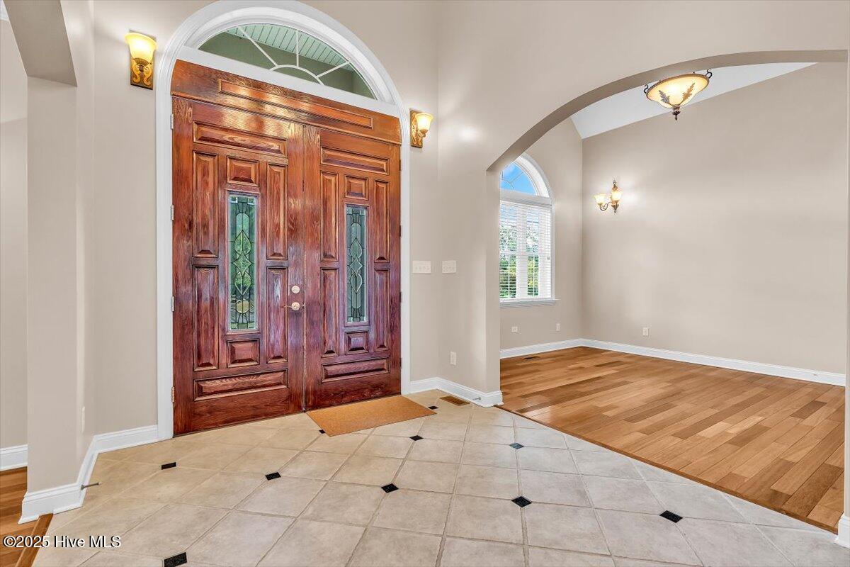 100534566 | Photo 16