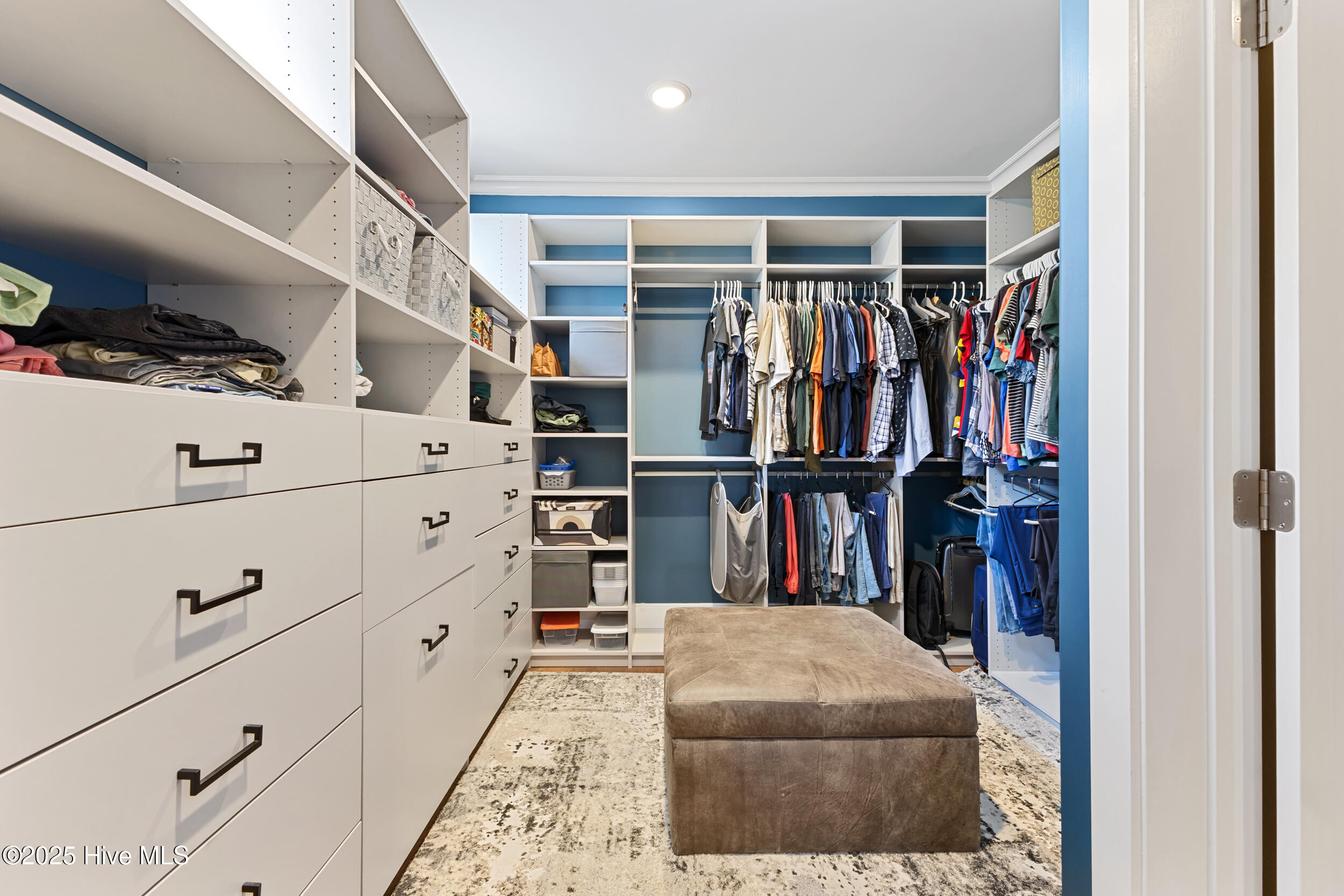 100550581 | Photo 21