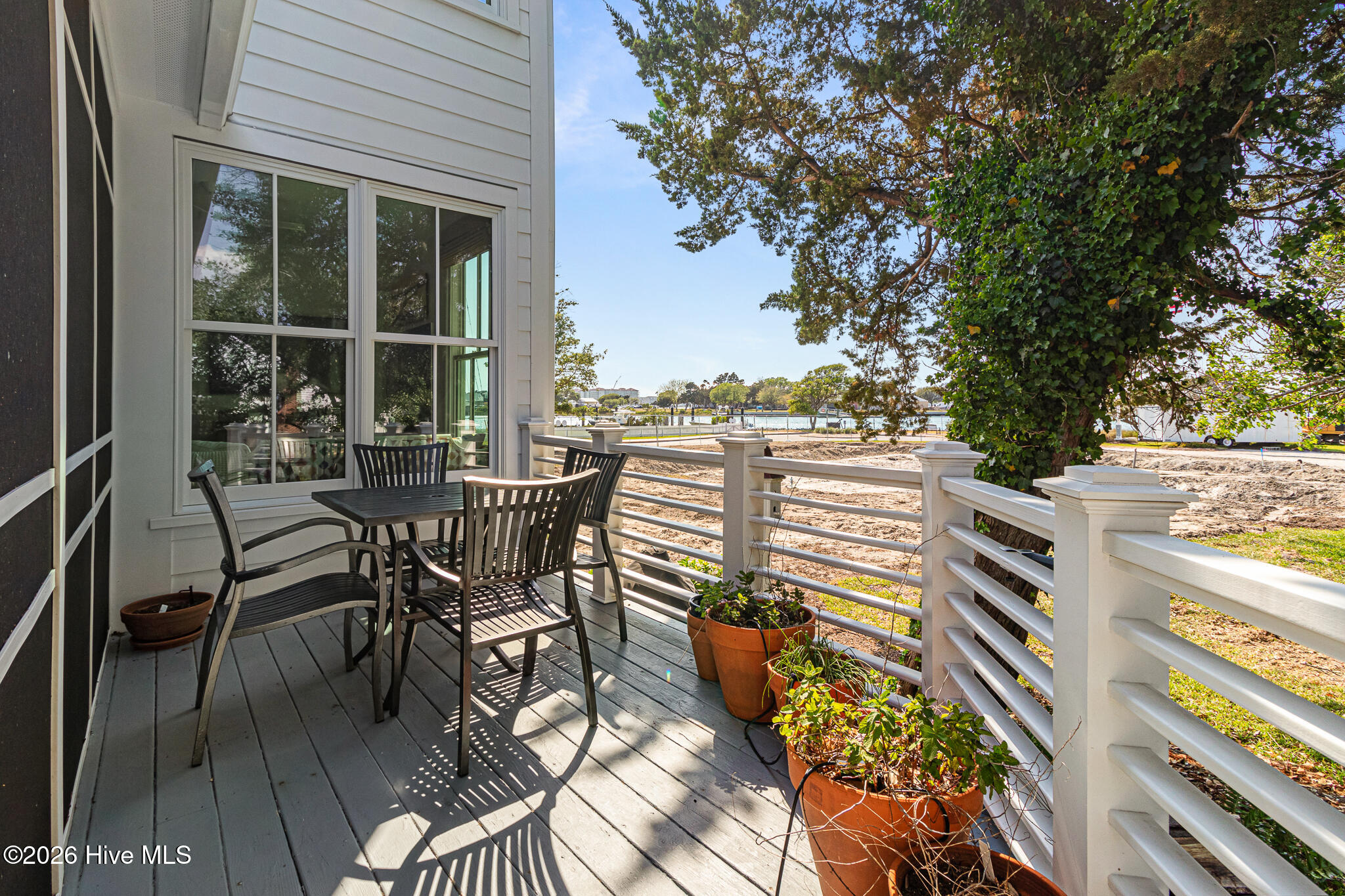 102 & 113 Front Street,Beaufort