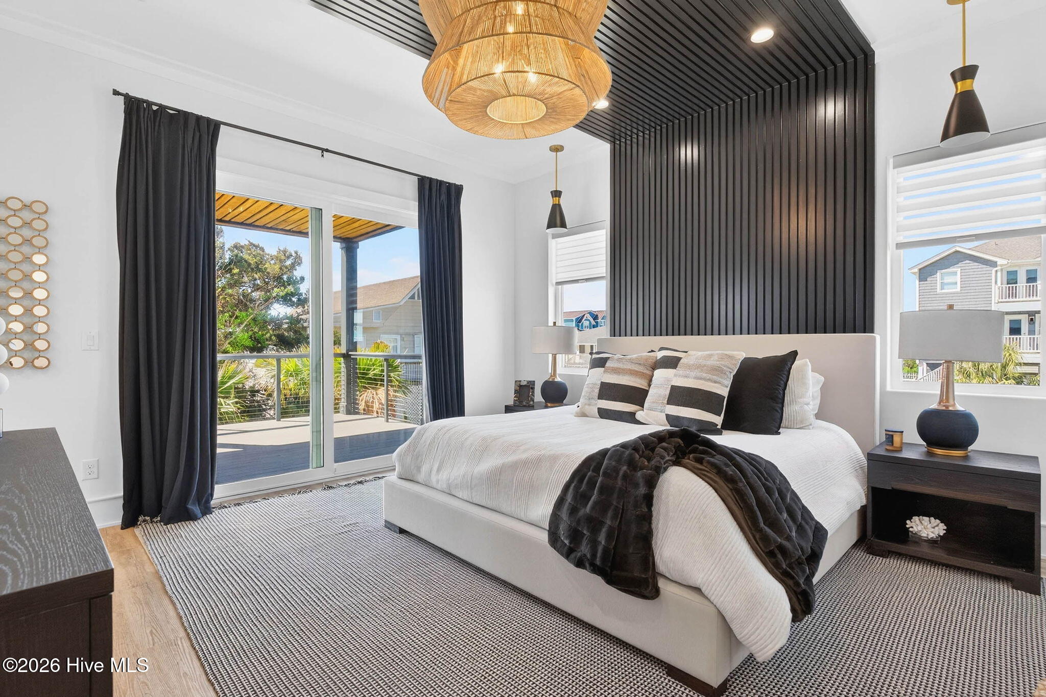 100565153 | Photo 34