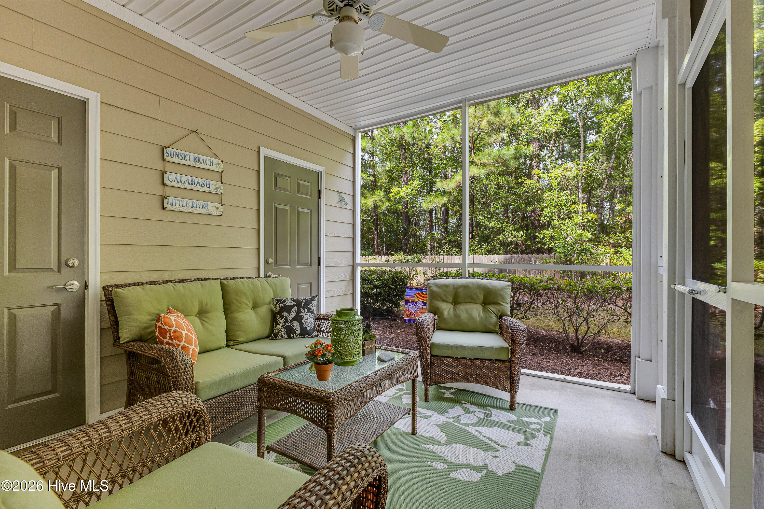 100555725 | Photo 32