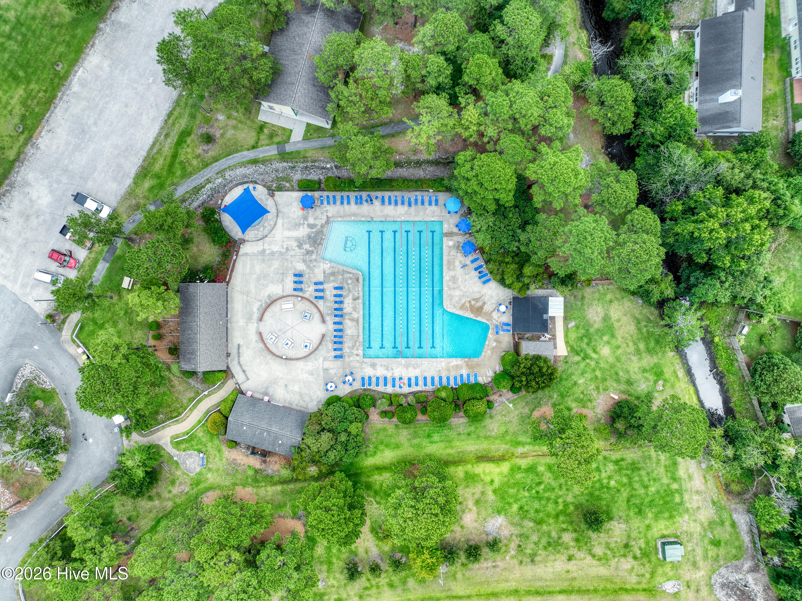 100586883 | Photo 24