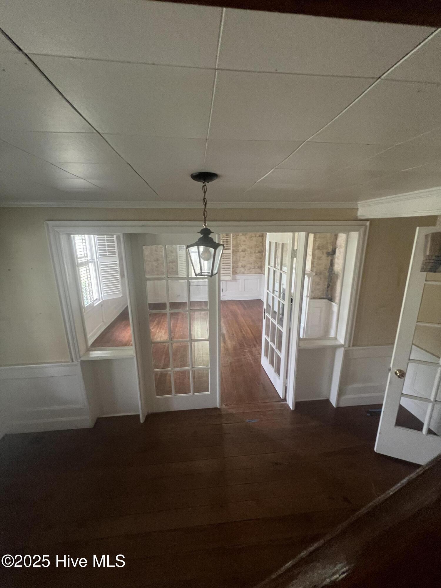 105 S Front Street