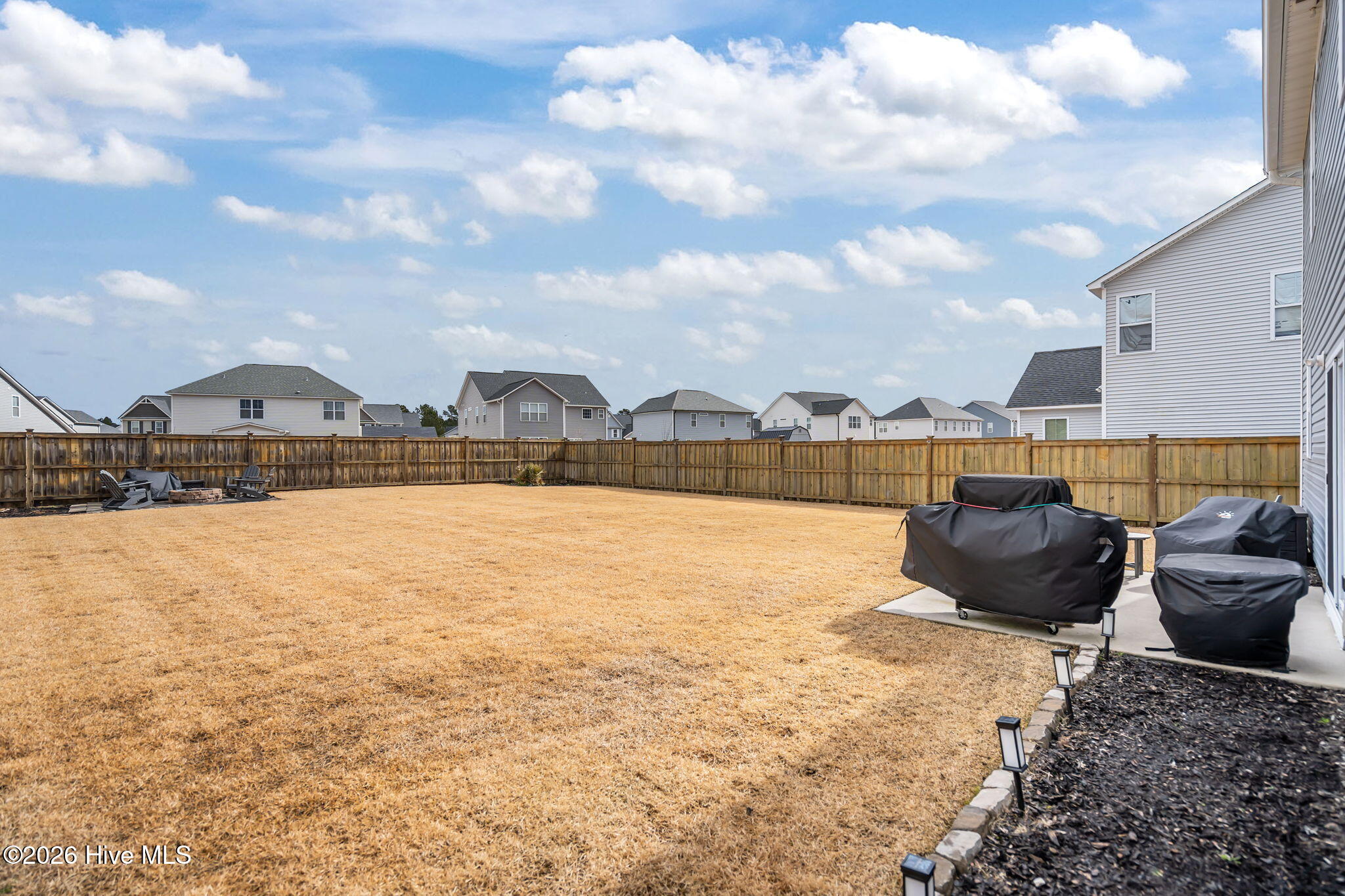 100555693 | Photo 43