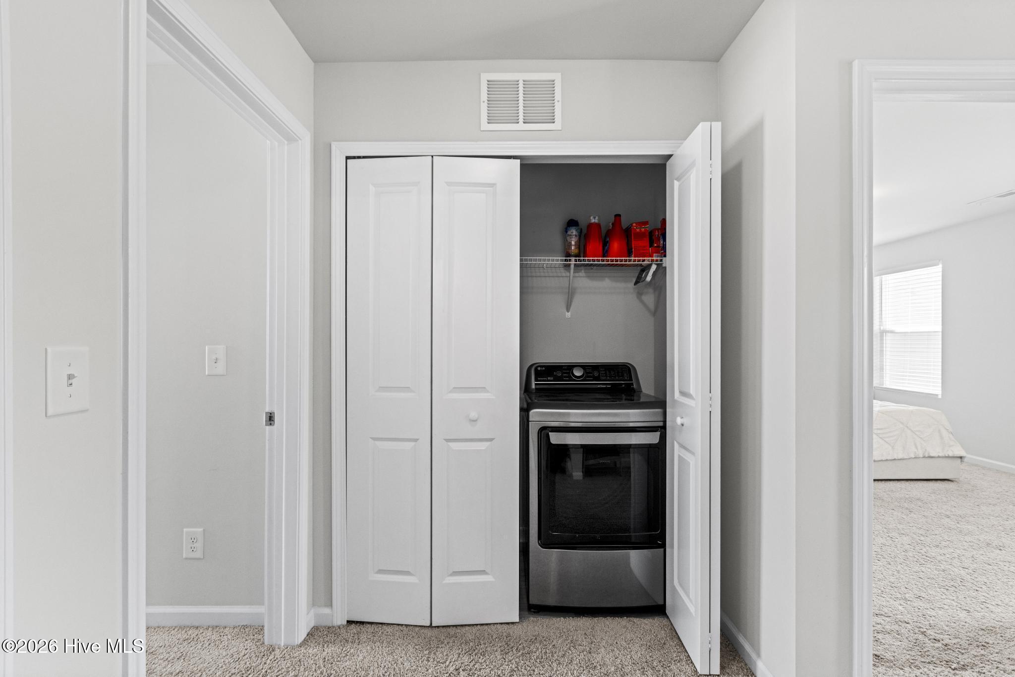 100565609 | Photo 14