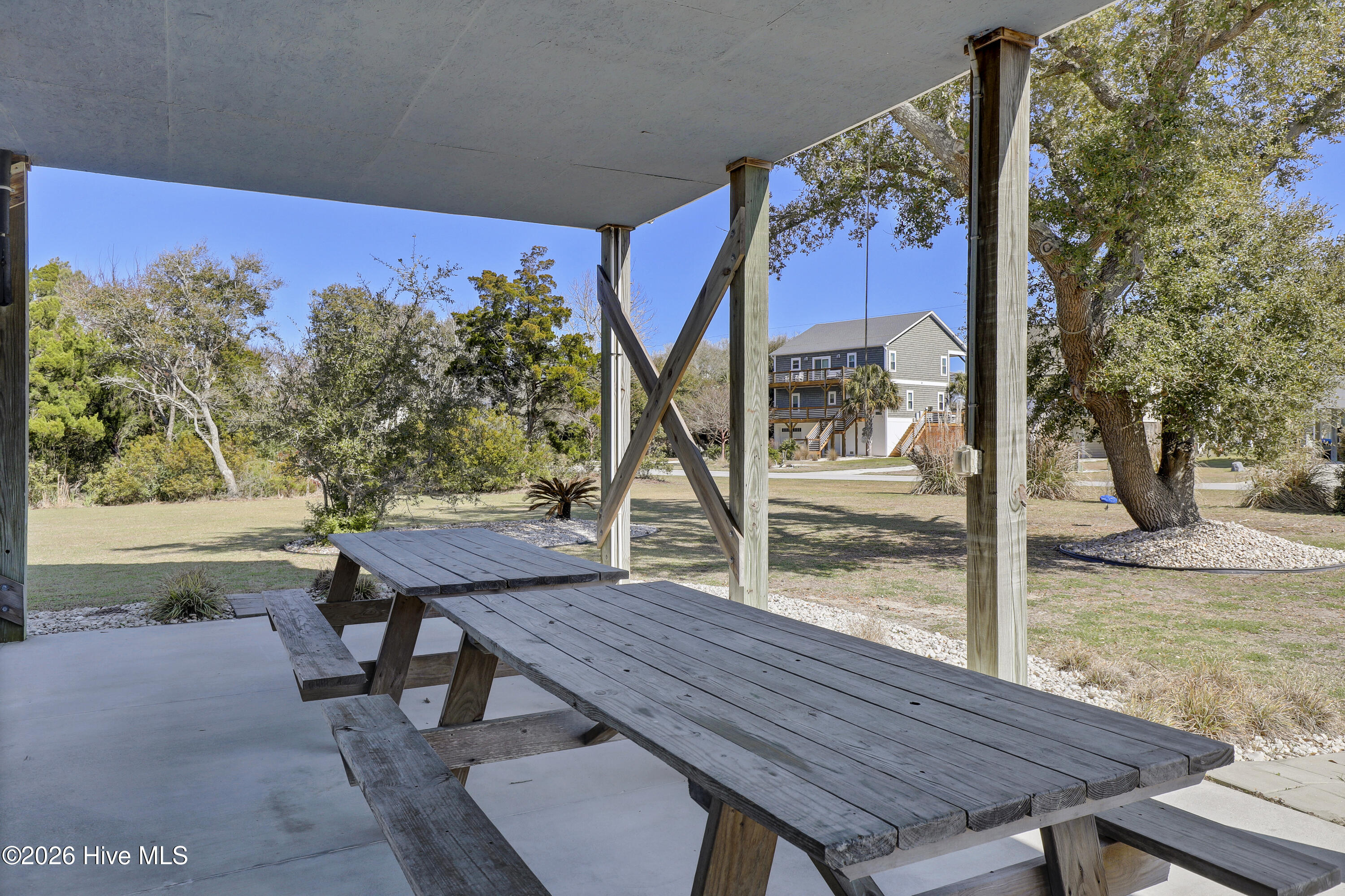 100562204 | Photo 57