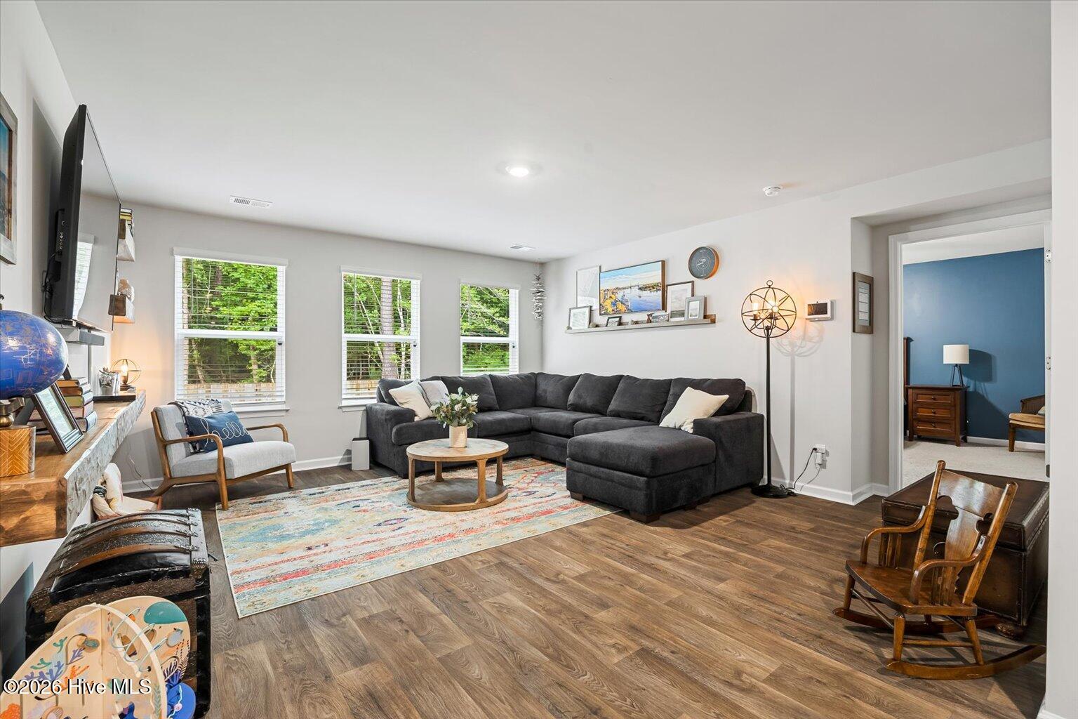 100525713 | Photo 16