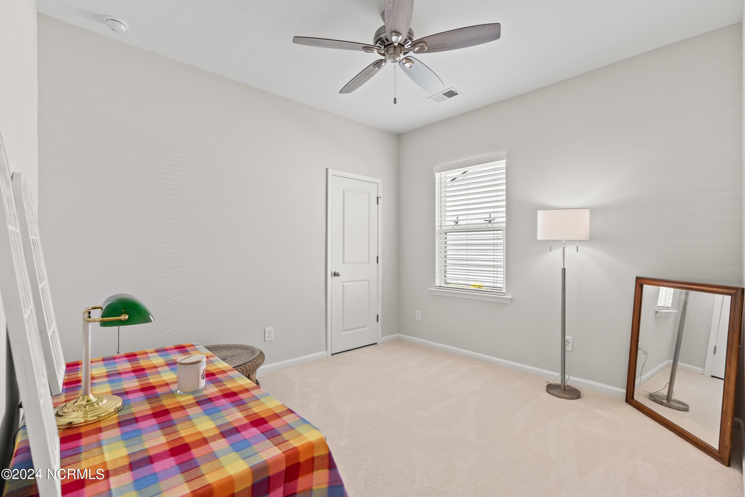 100536699 | Photo 20