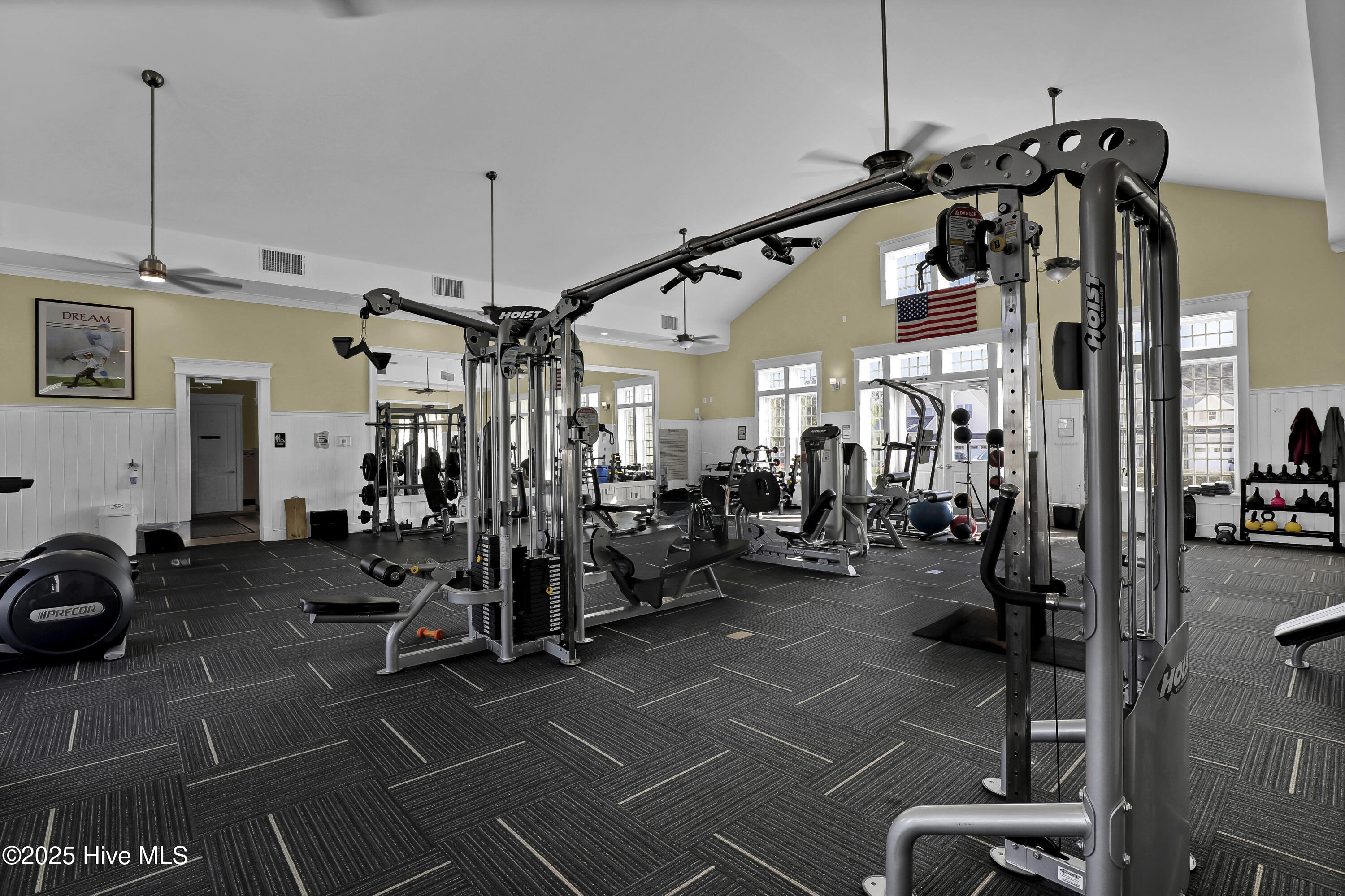 100539133 | Photo 59