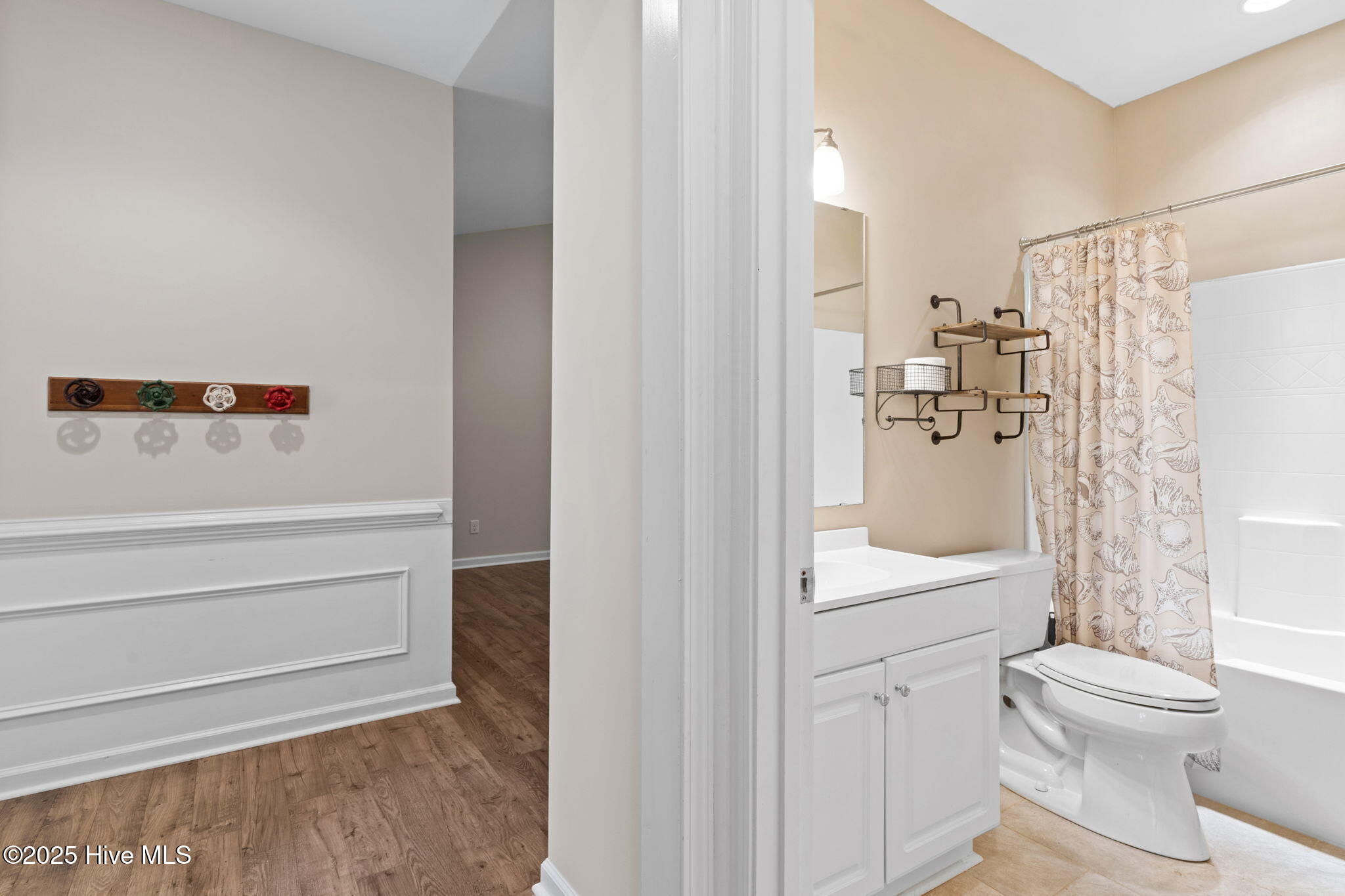 100501996 | Photo 28