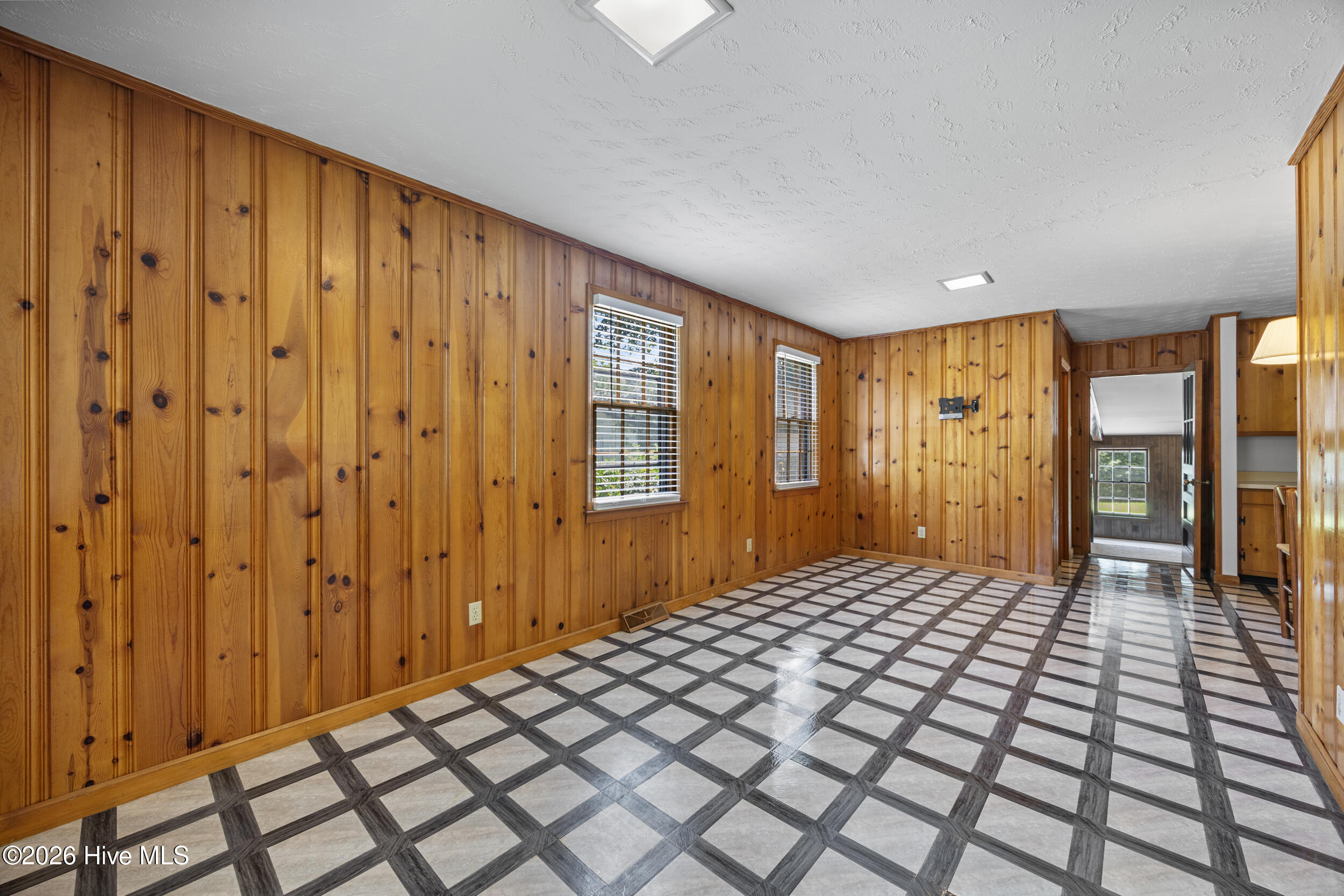 5 Forest Court,Jacksonville