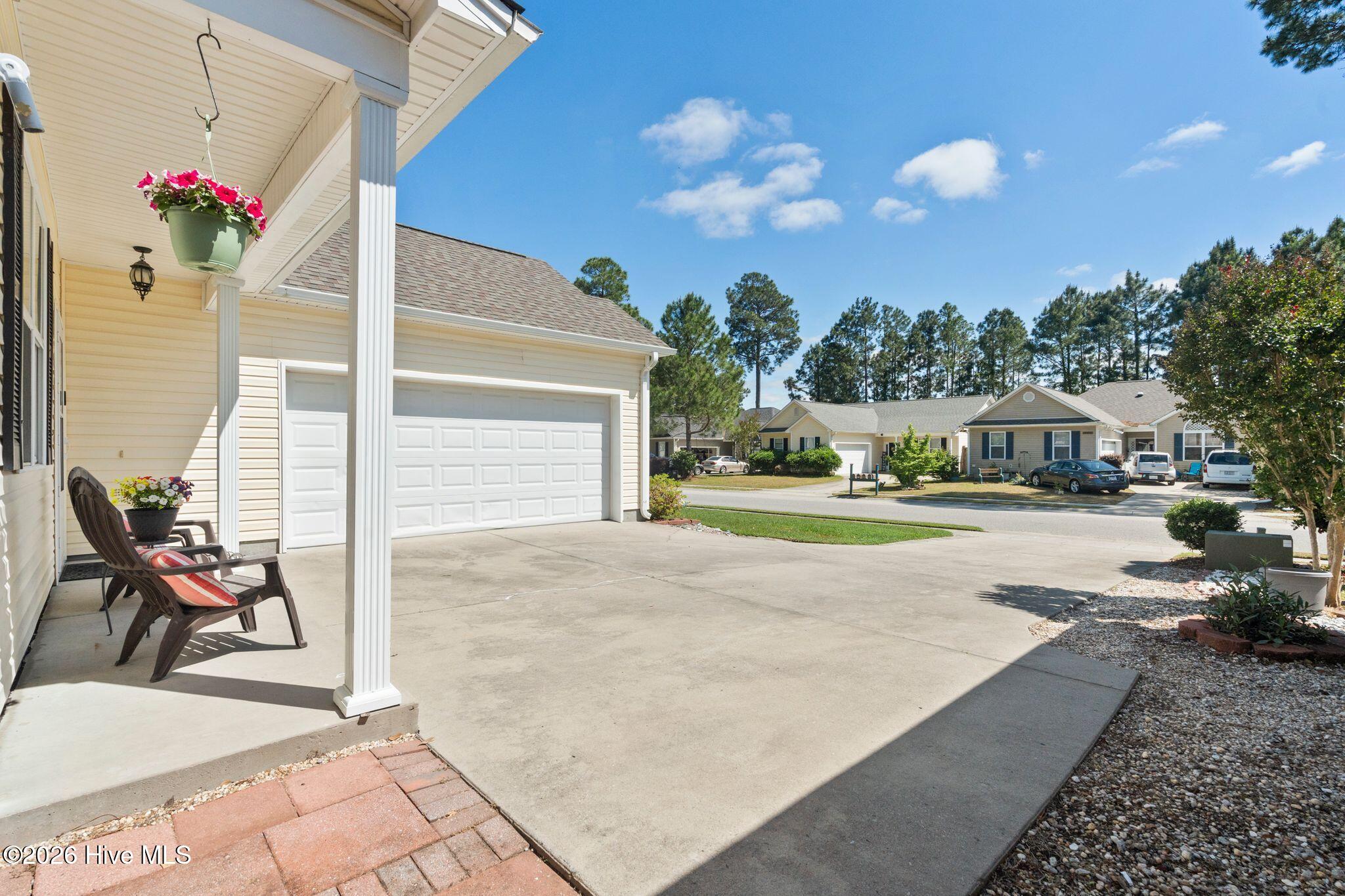 100570513 | Photo 48