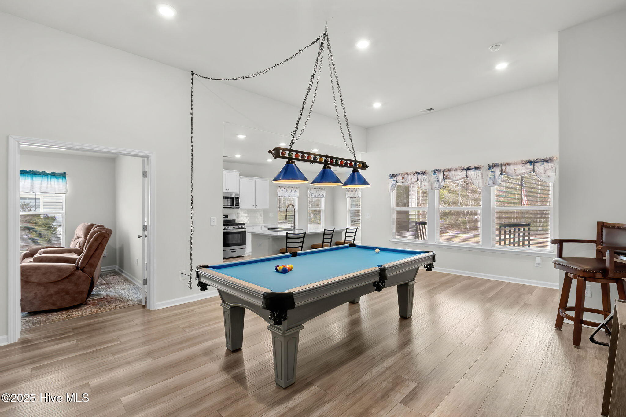 100557822 | Photo 13