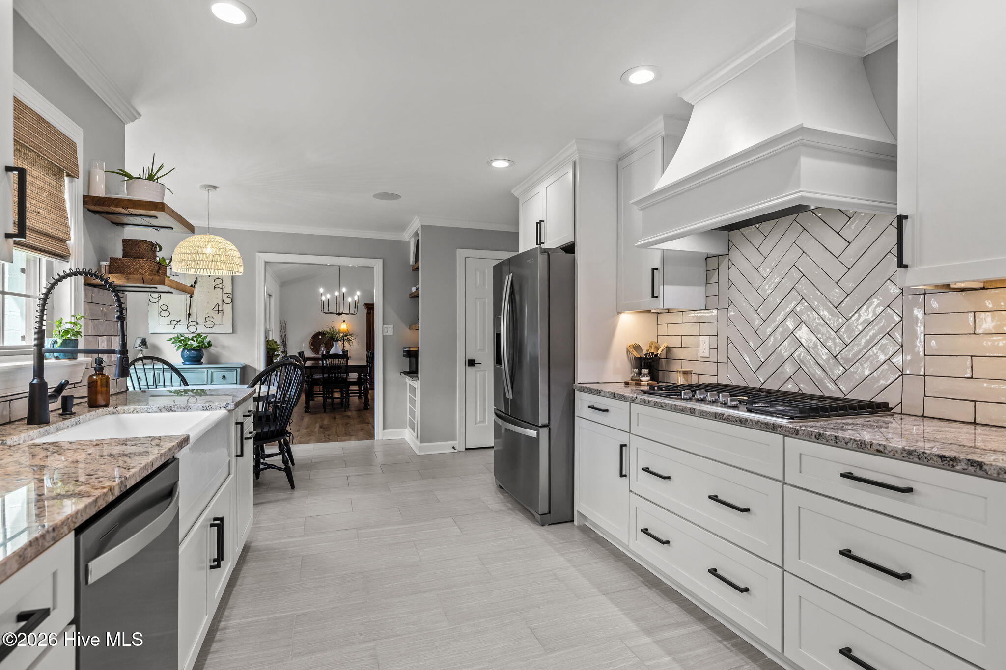 100555597 | Photo 15