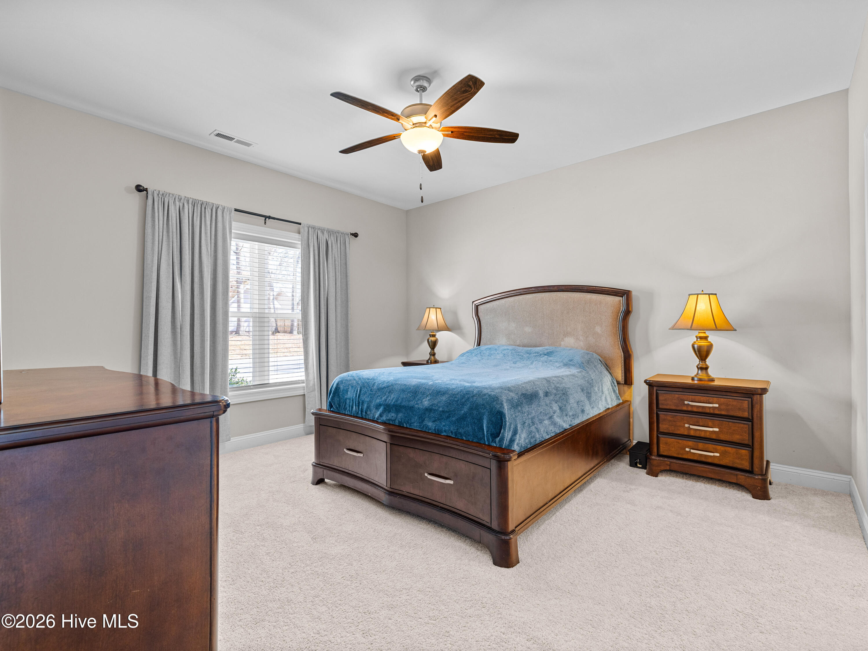 100560516 | Photo 26