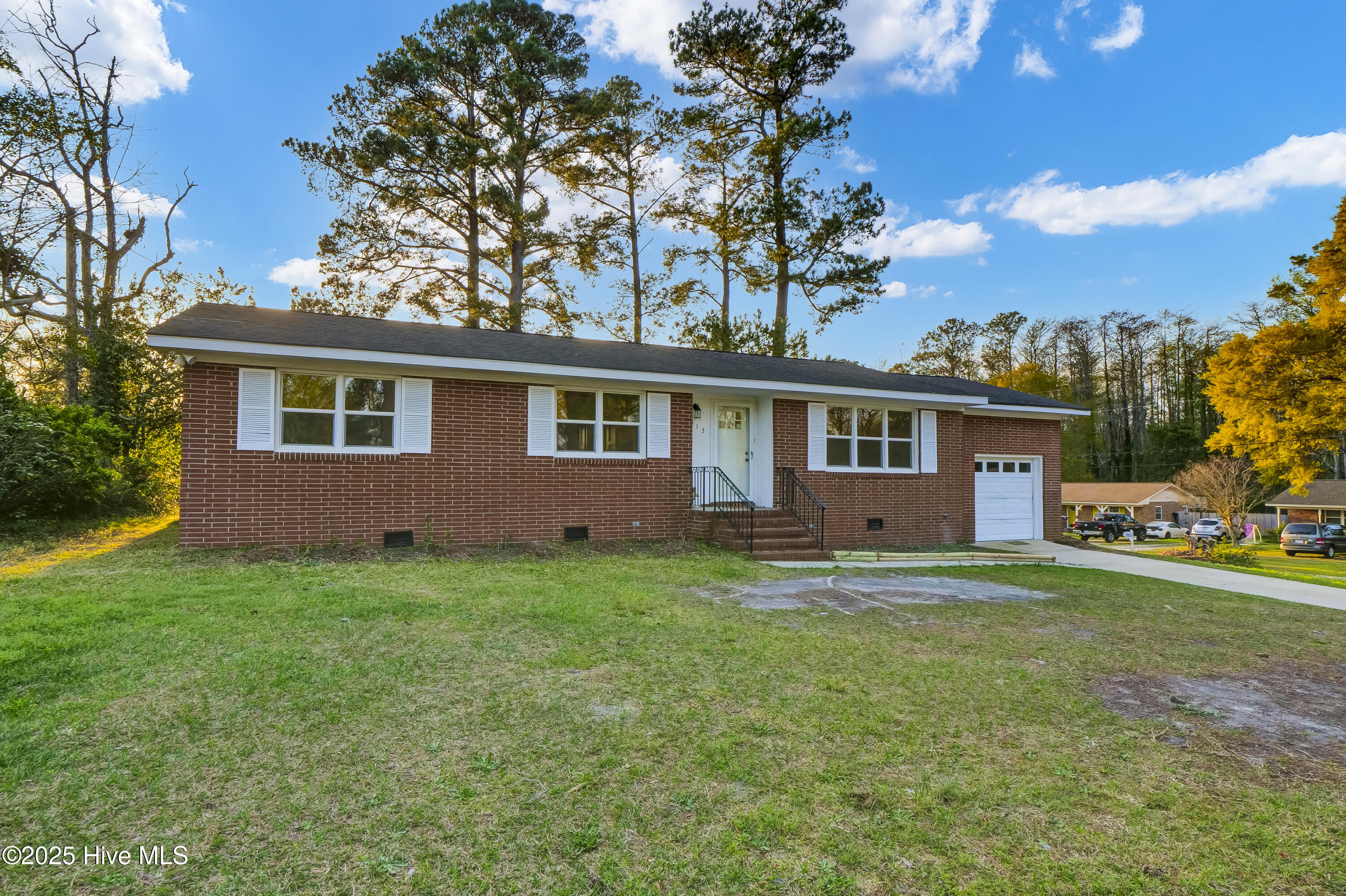 100555284 | Photo 23