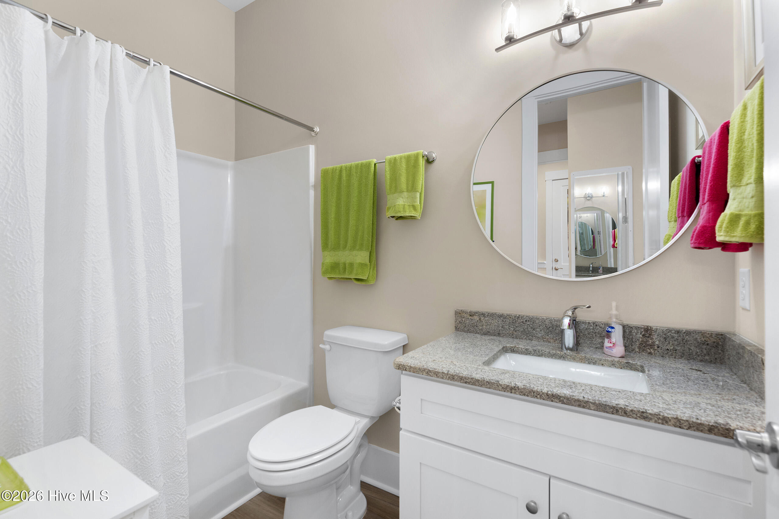 100561954 | Photo 20