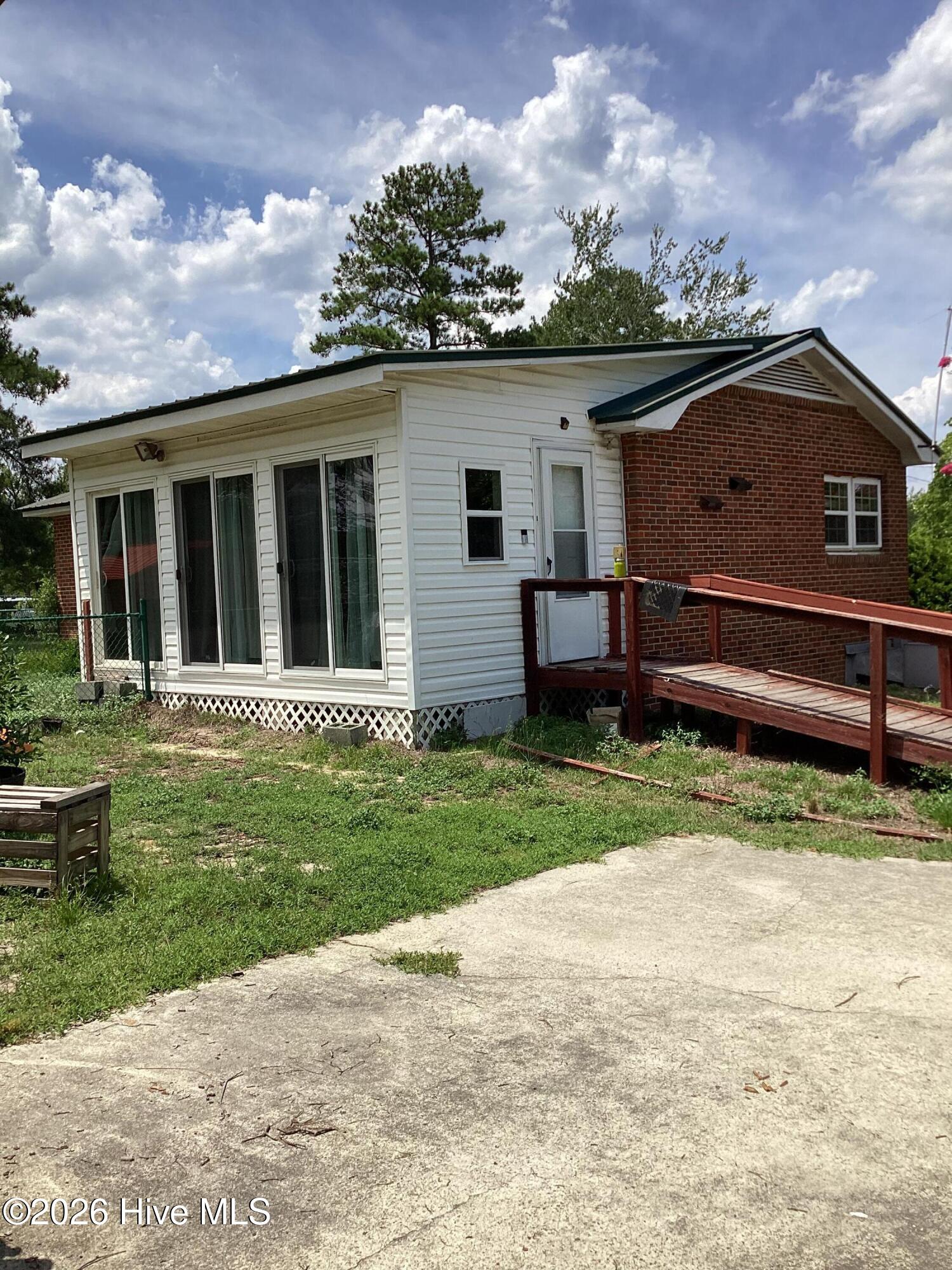 Homes for sale in Hamlet, NC | 1107 Oak Ave, Hamlet, NC 28345 | MLS# 100588202