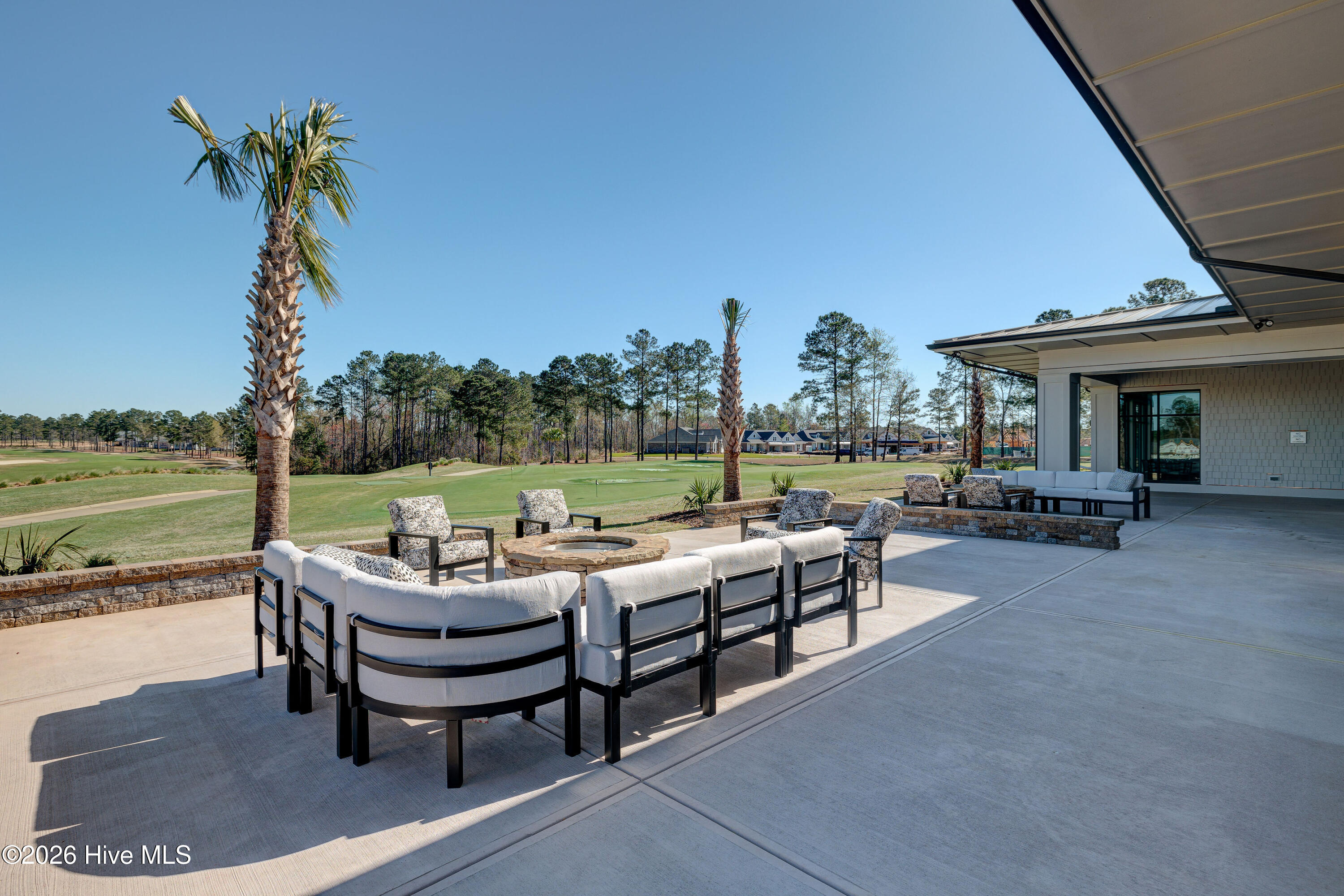 100558232 | Photo 81