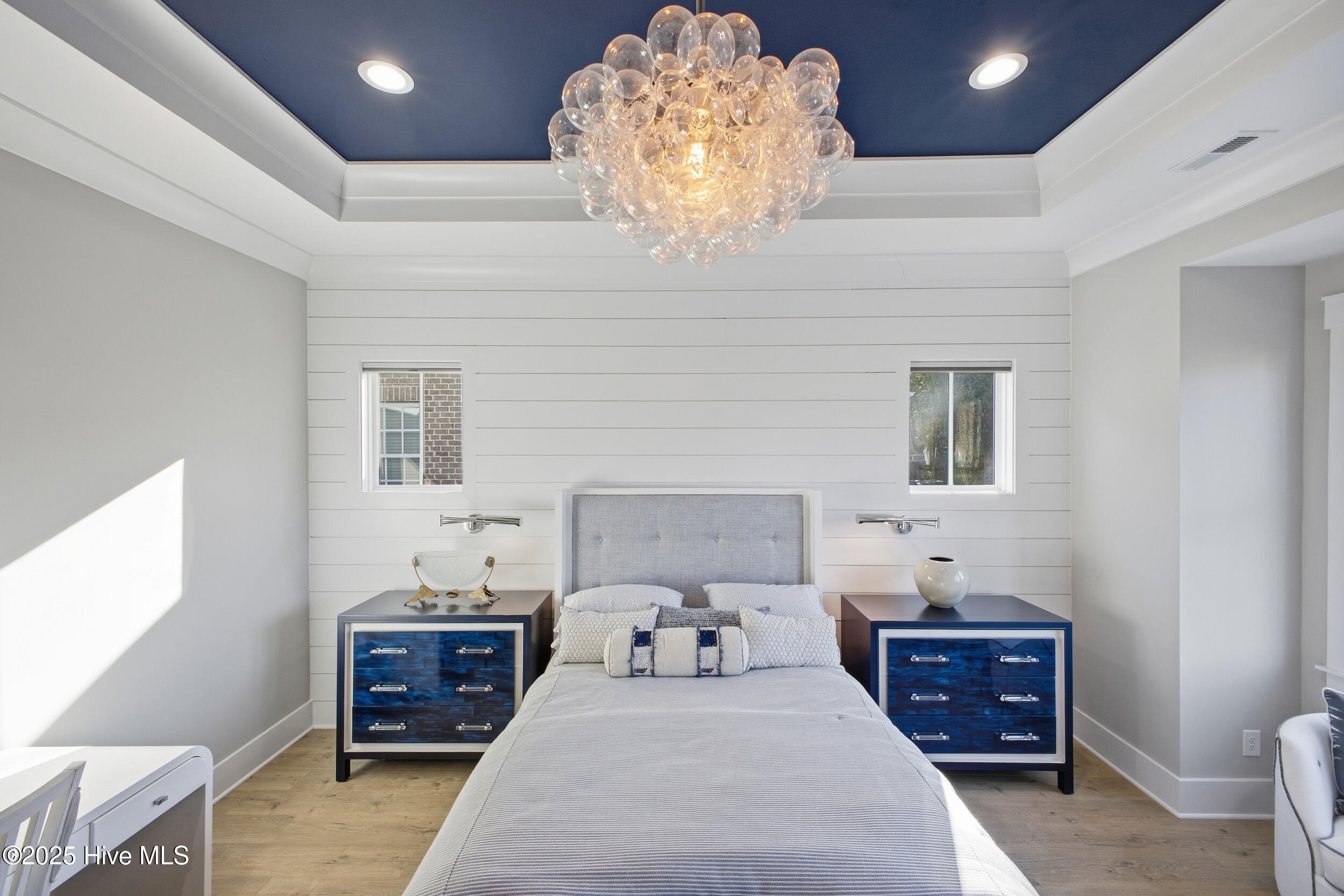 100540842 | Photo 33