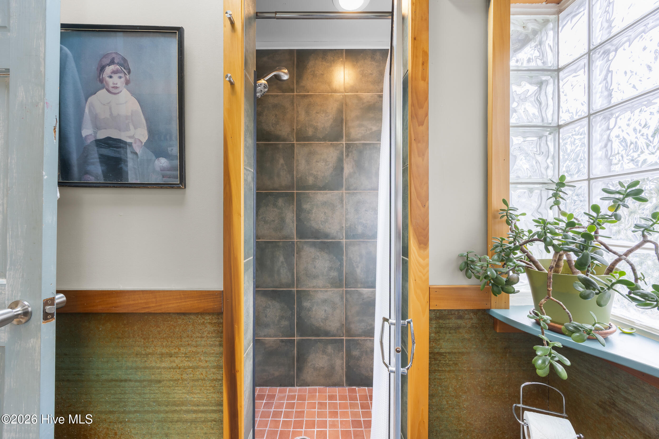 100559586 | Photo 73