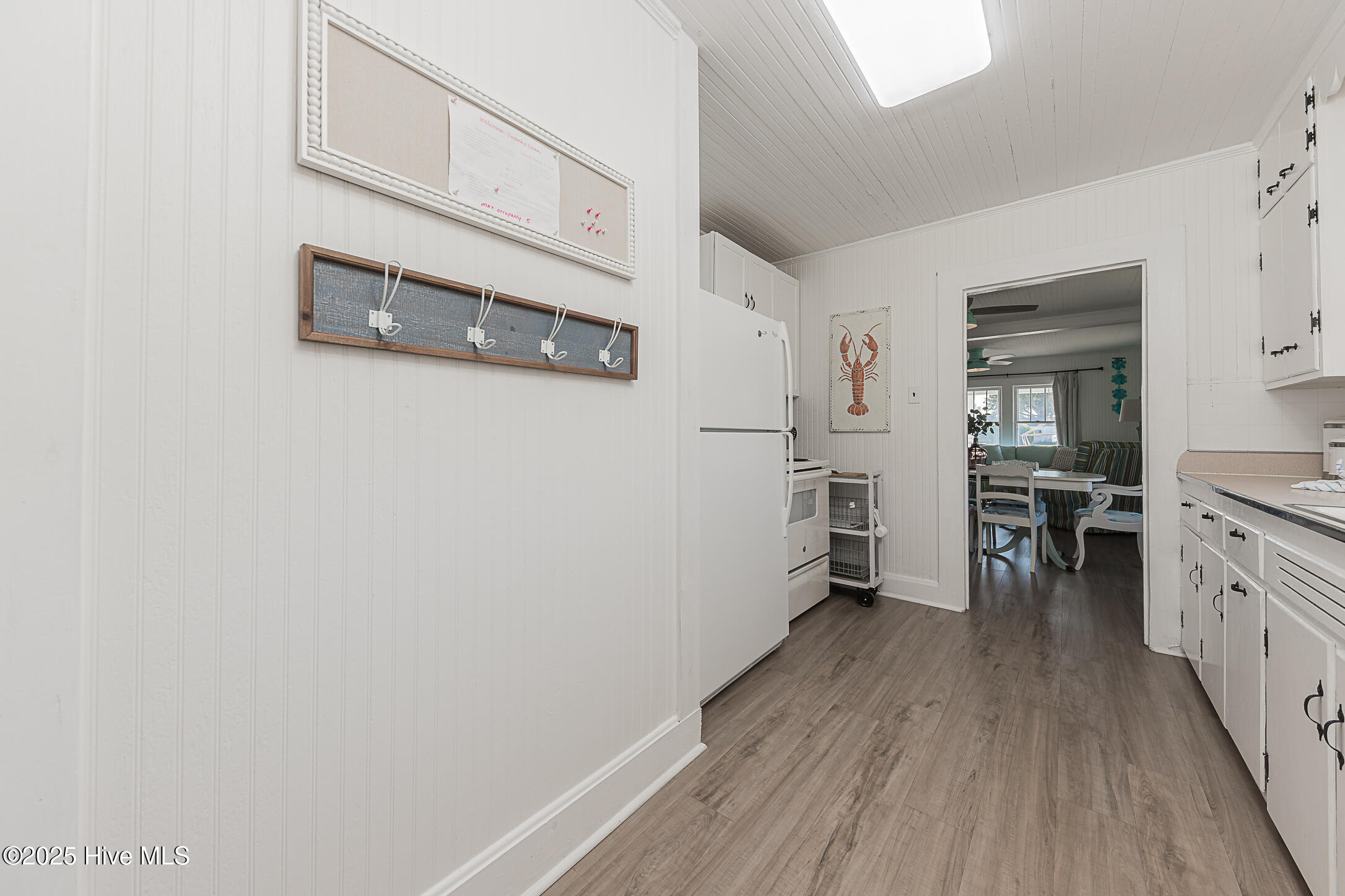 100544224 | Photo 16