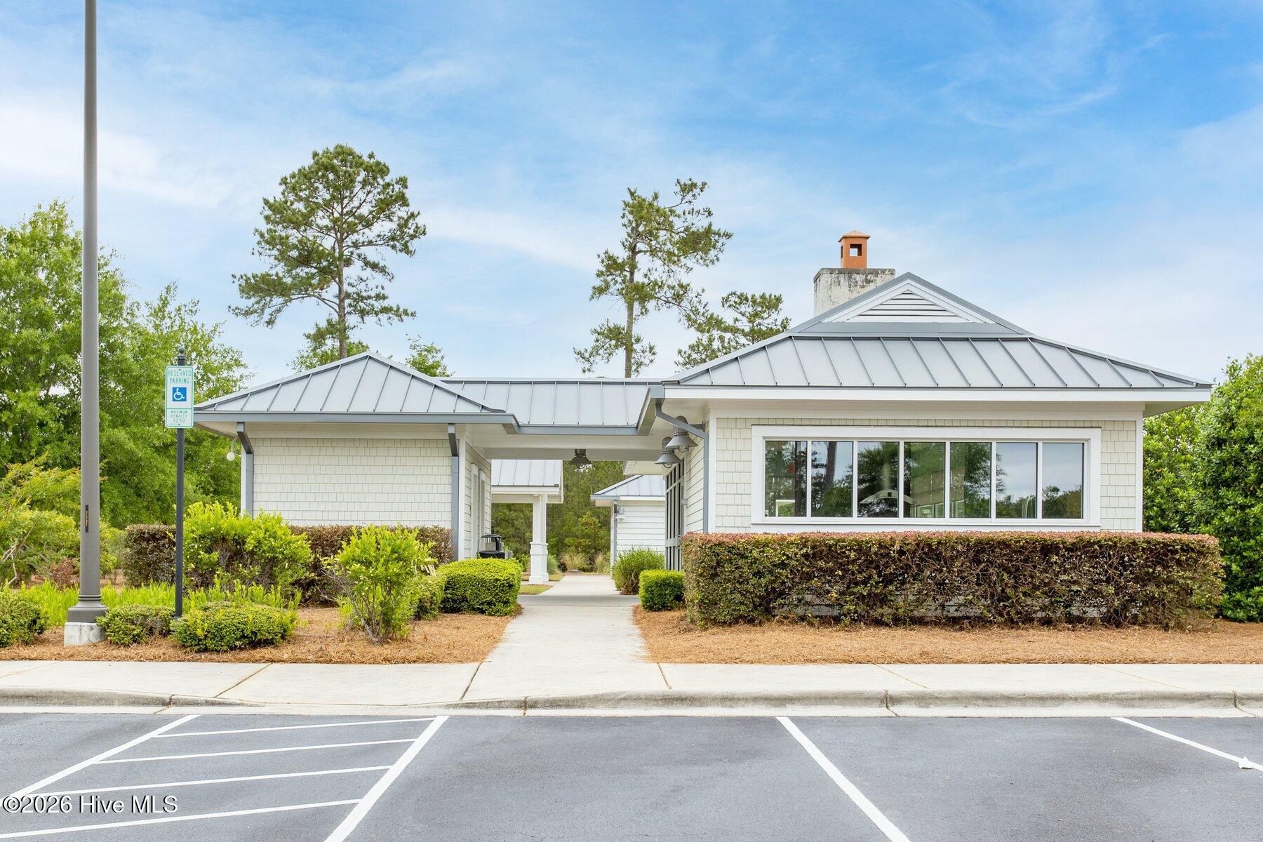 100558018 | Photo 36