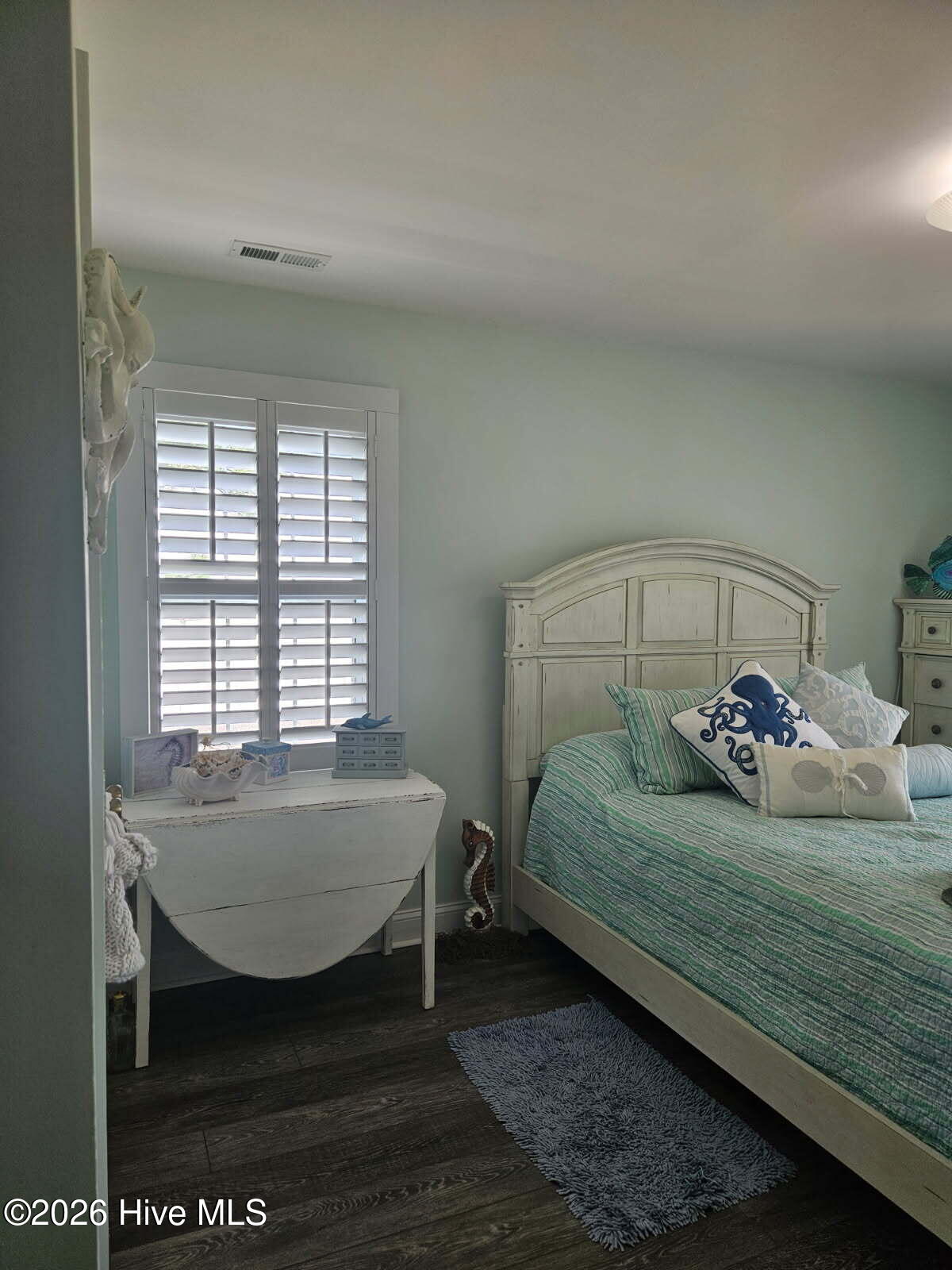 100559366 | Photo 28