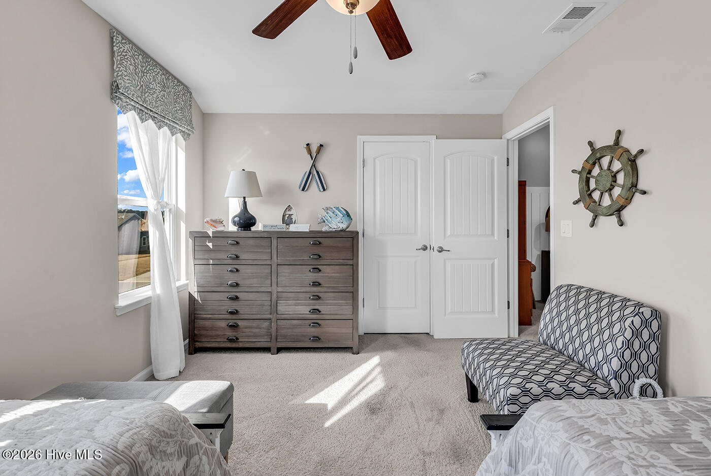 100553360 | Photo 34