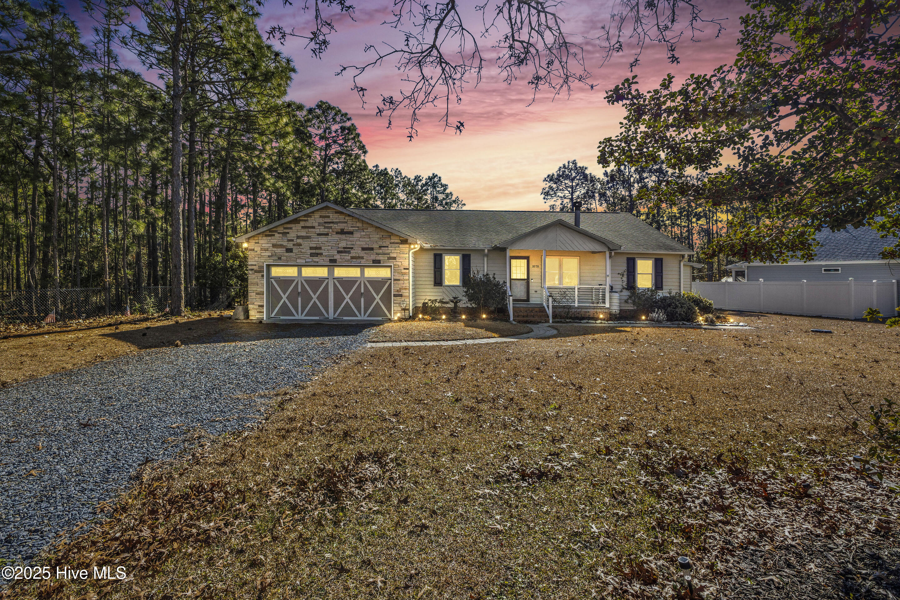 100484039 | Photo 51