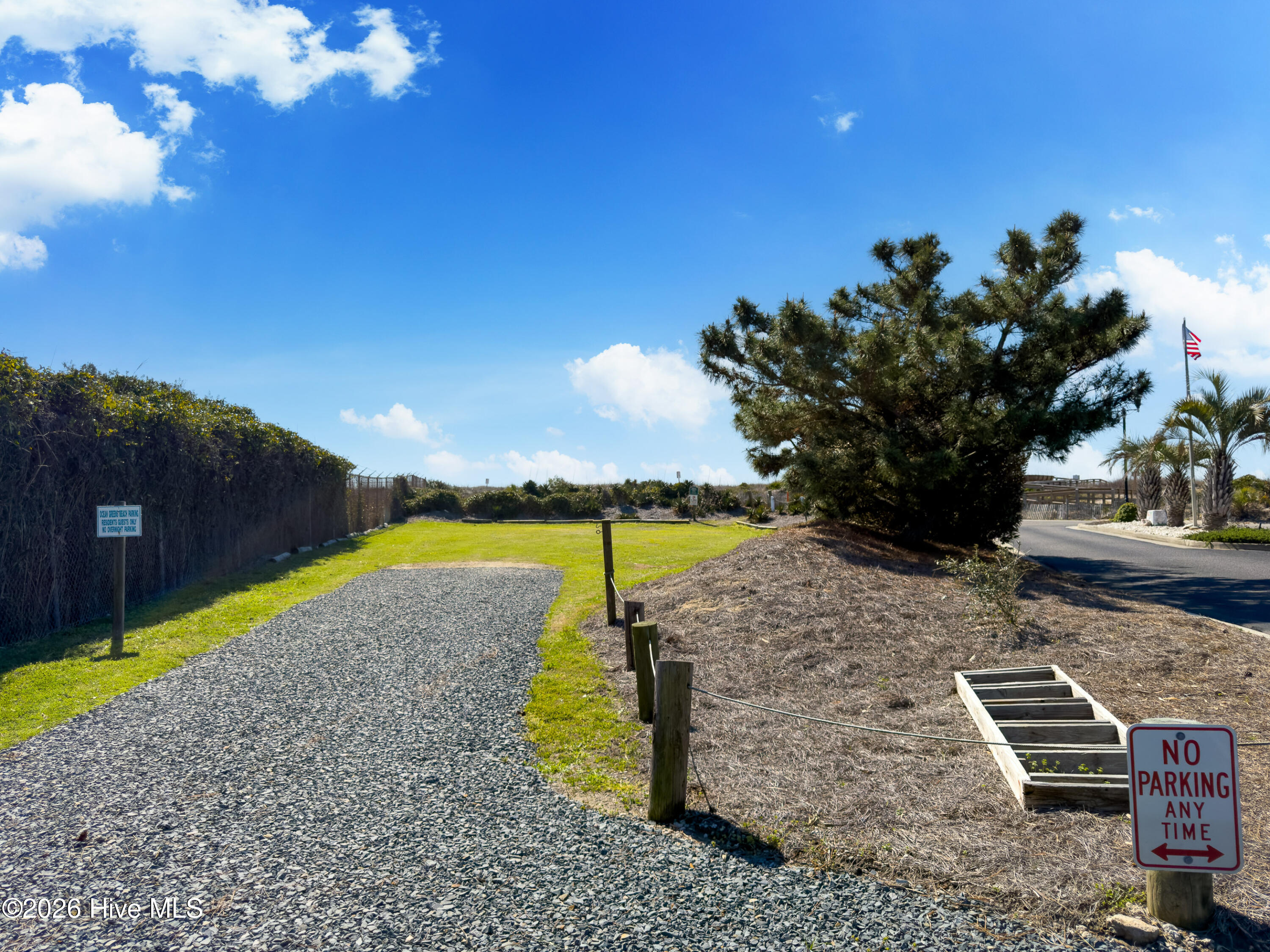 100561643 | Photo 62