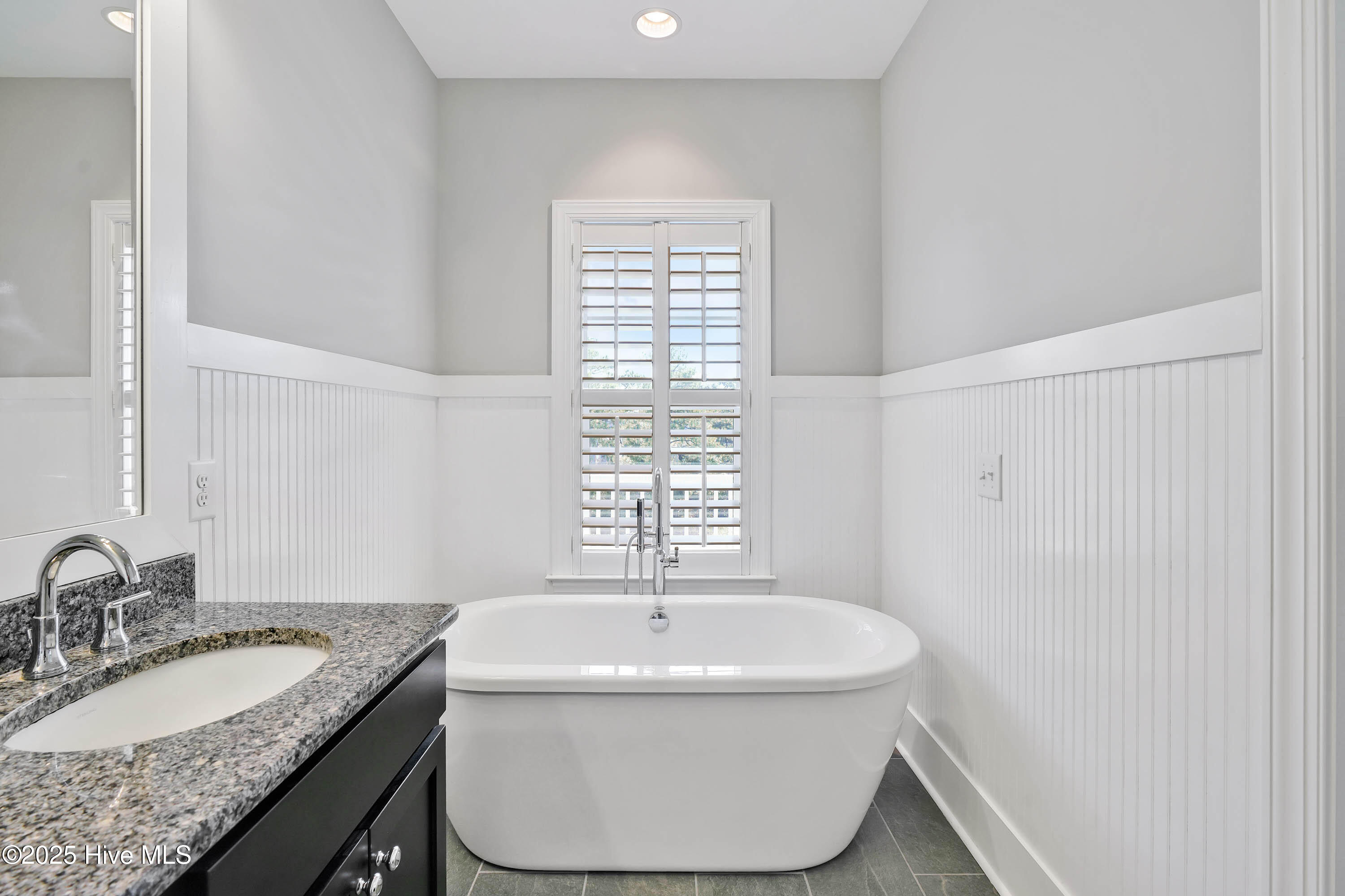 100552715 | Photo 29