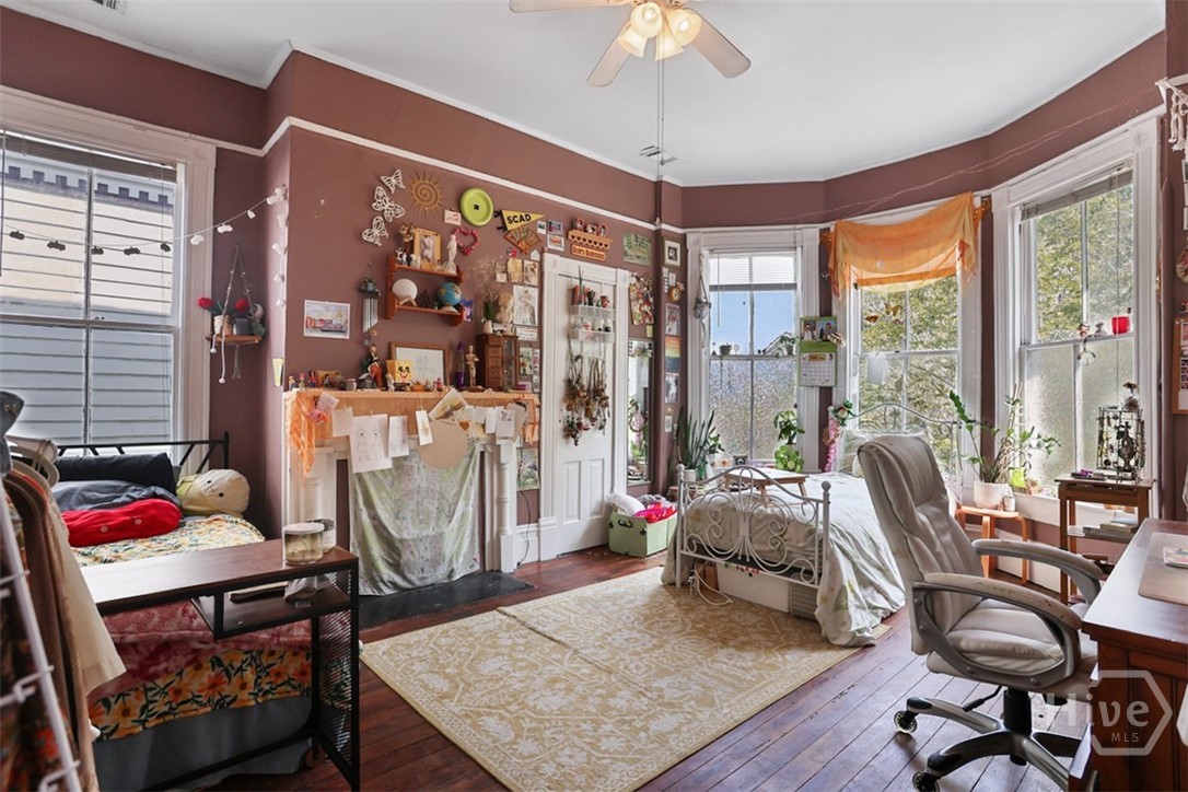 207 W 38th Street