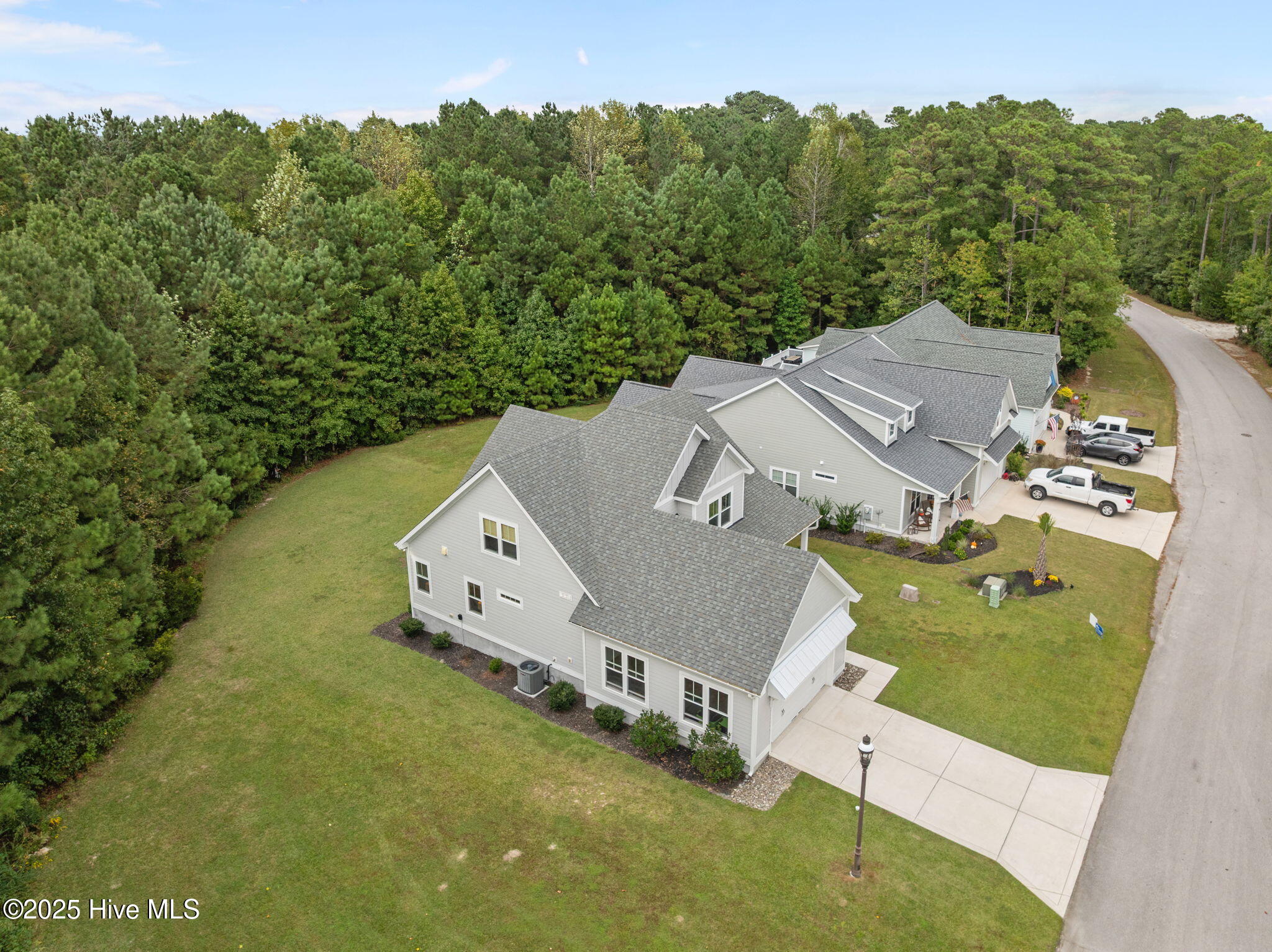 100535671 | Photo 57