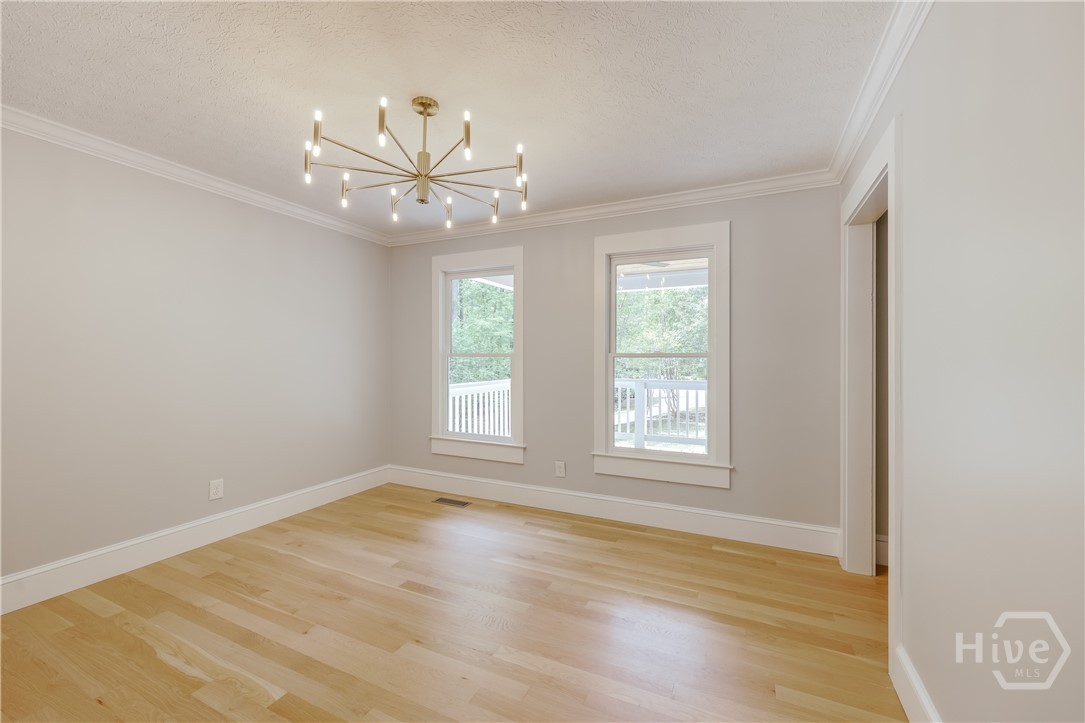 155 Hunters Pointe Drive