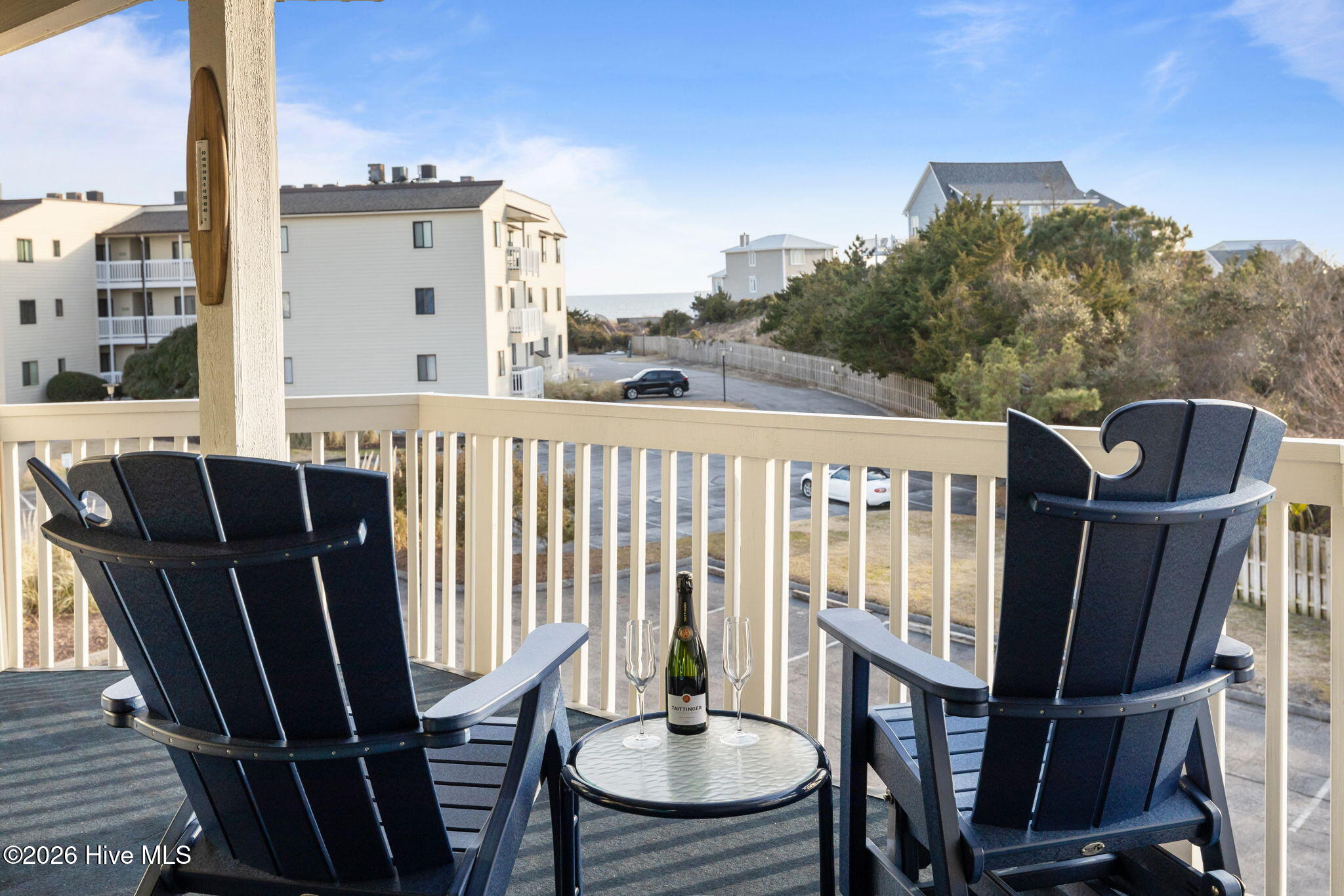 100554625 | Photo 30