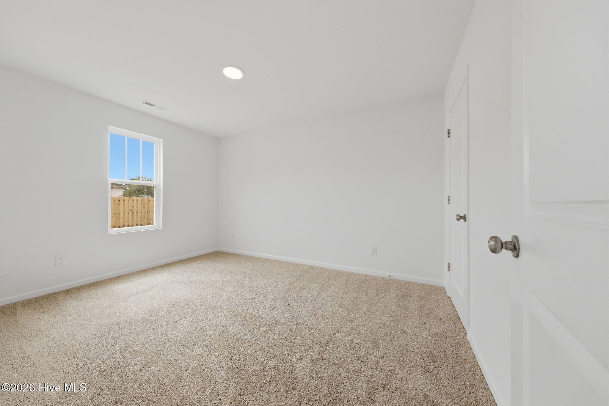 100554240 | Photo 41