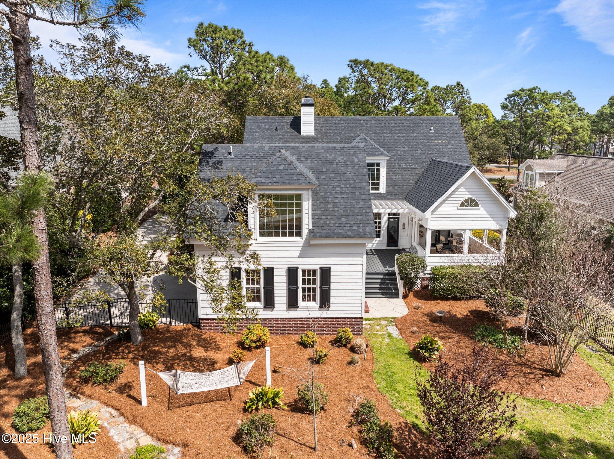 100536215 | Photo 15