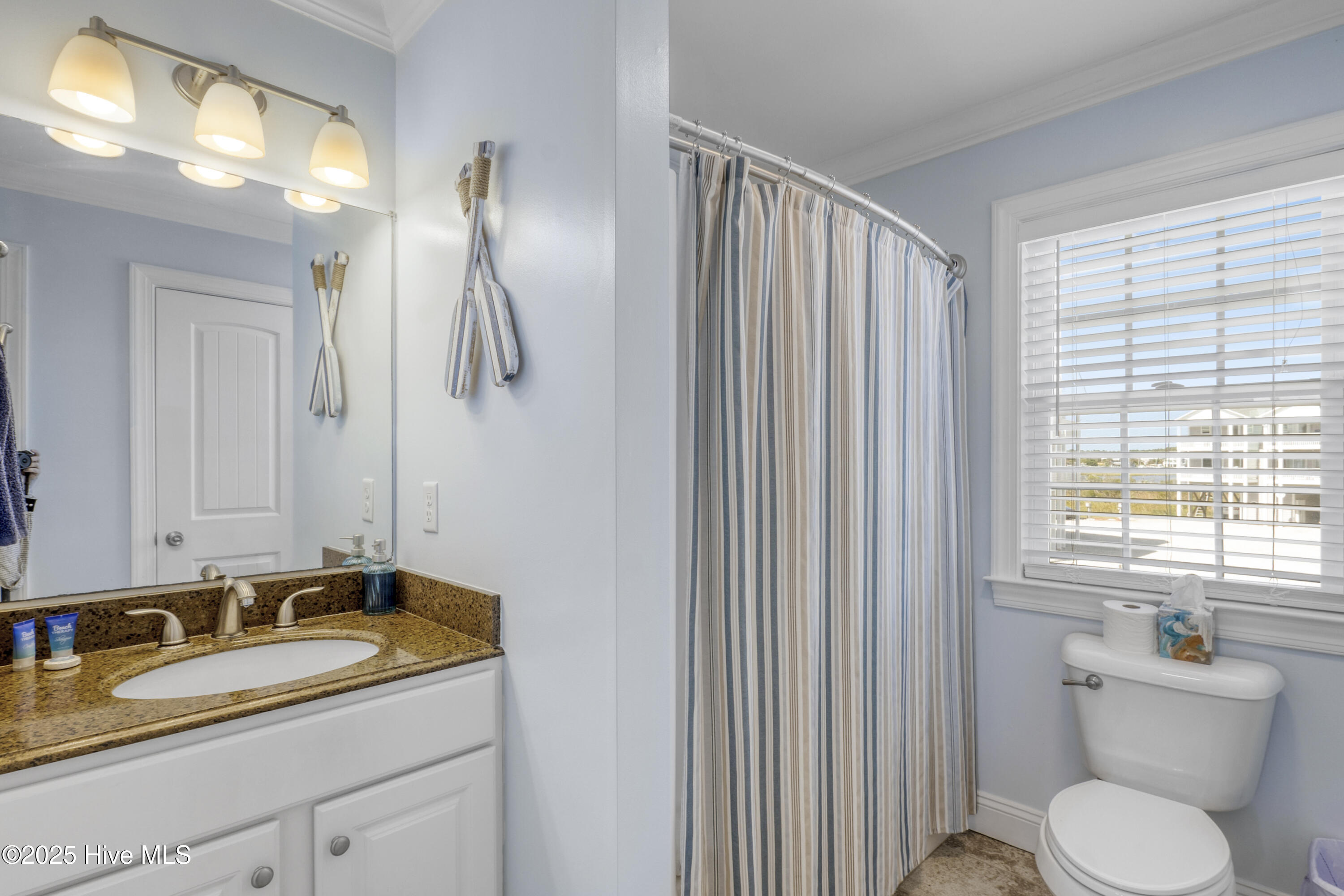 100557333 | Photo 29