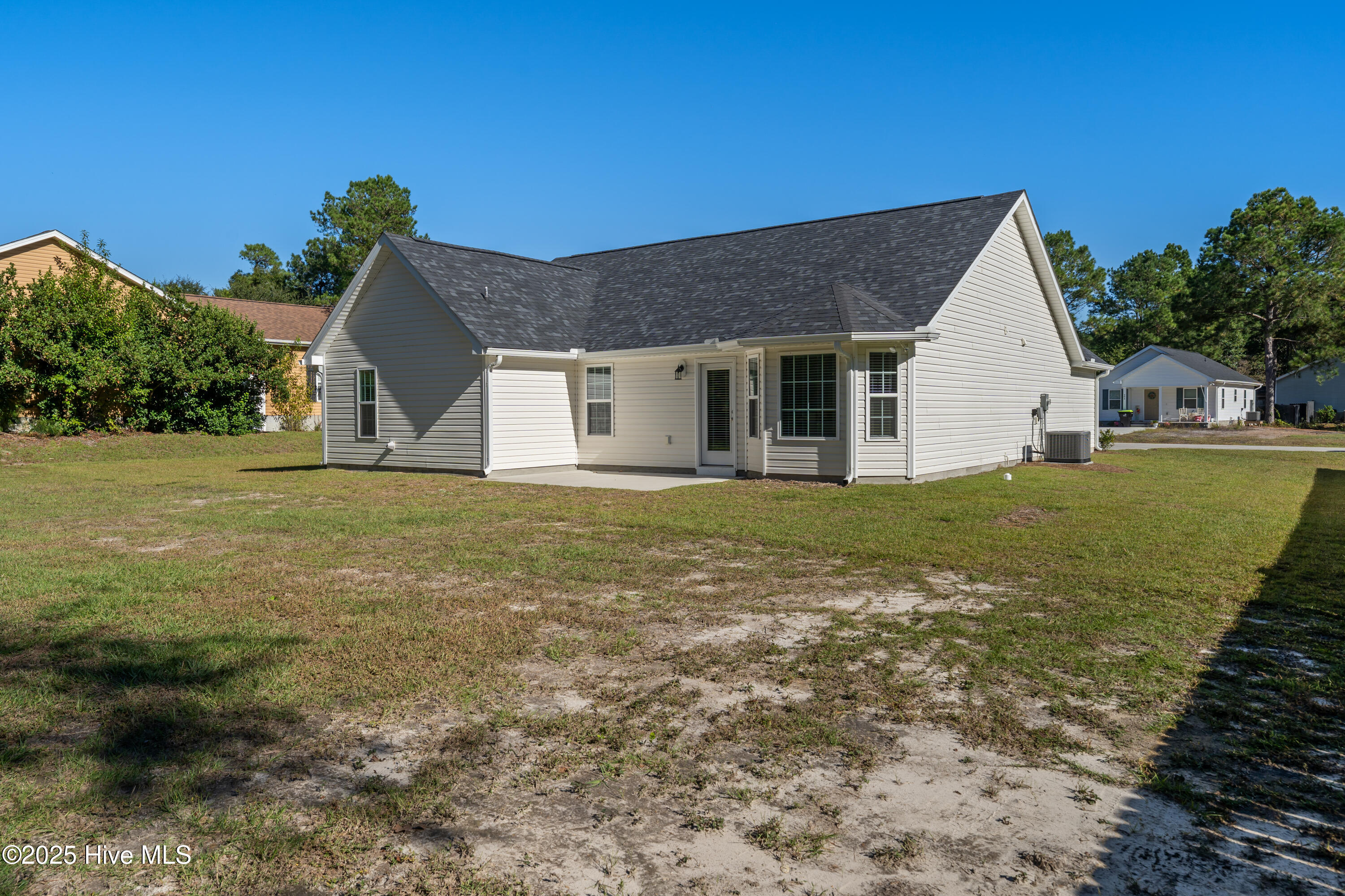 489 Lancaster Woods Drive SW, Supply, NC 28462 – photo 6: 489LancasterWoods-17
