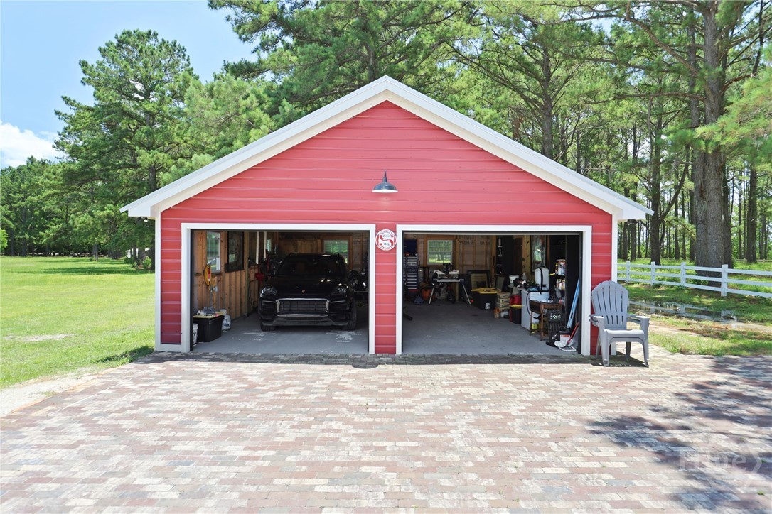 5747 Ogeechee Road, Savannah, GA, 31405