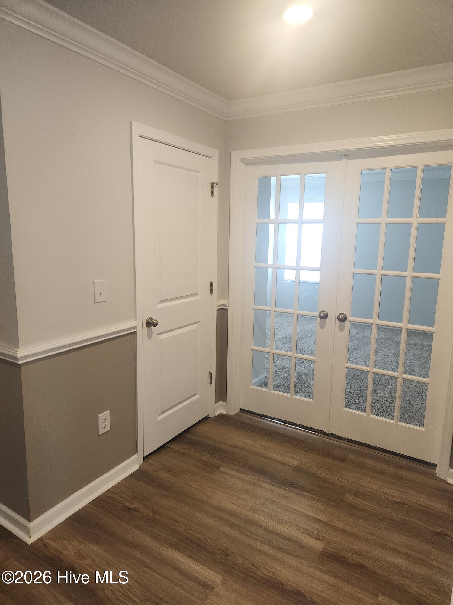 100564260 | Photo 12