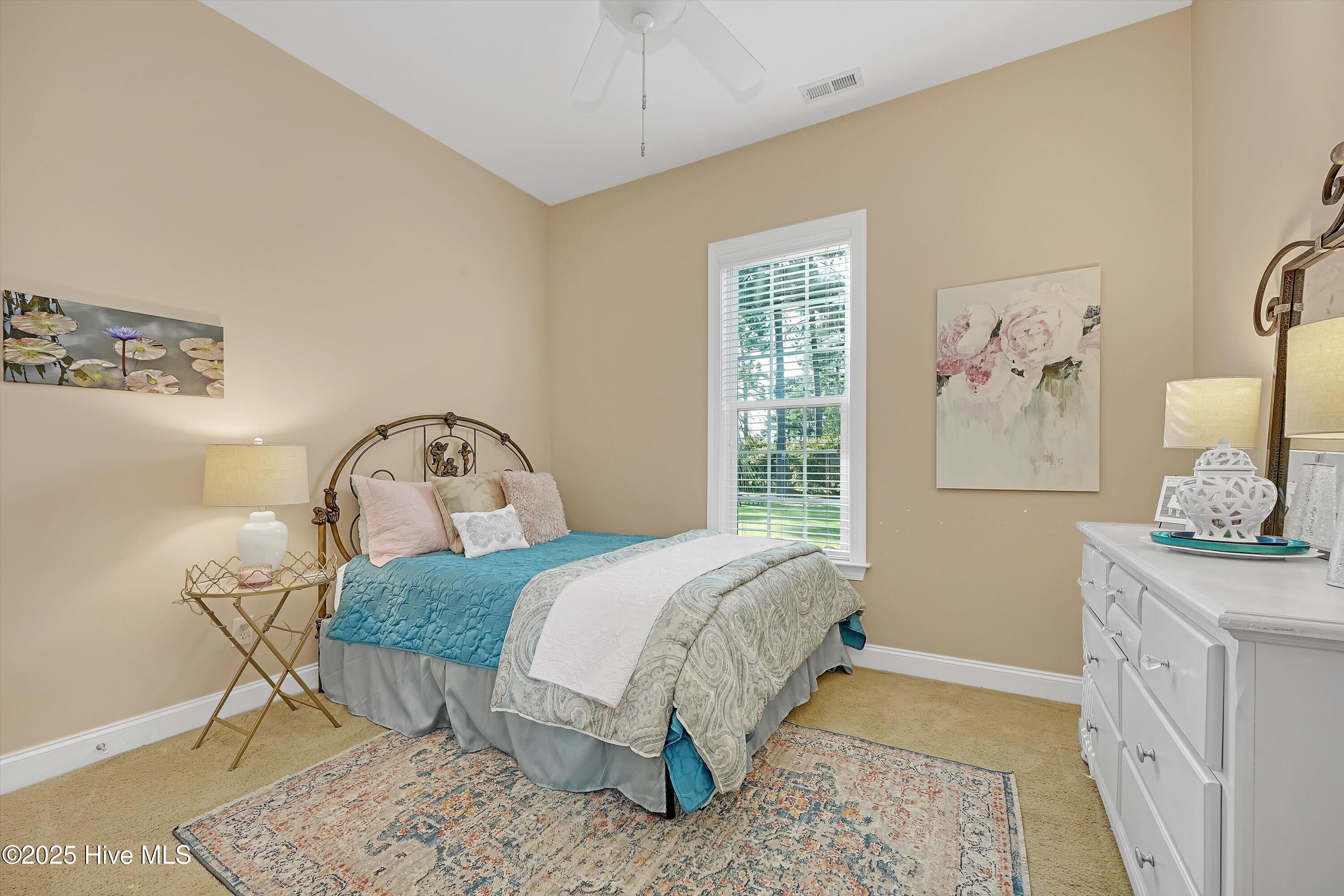 100547975 | Photo 22